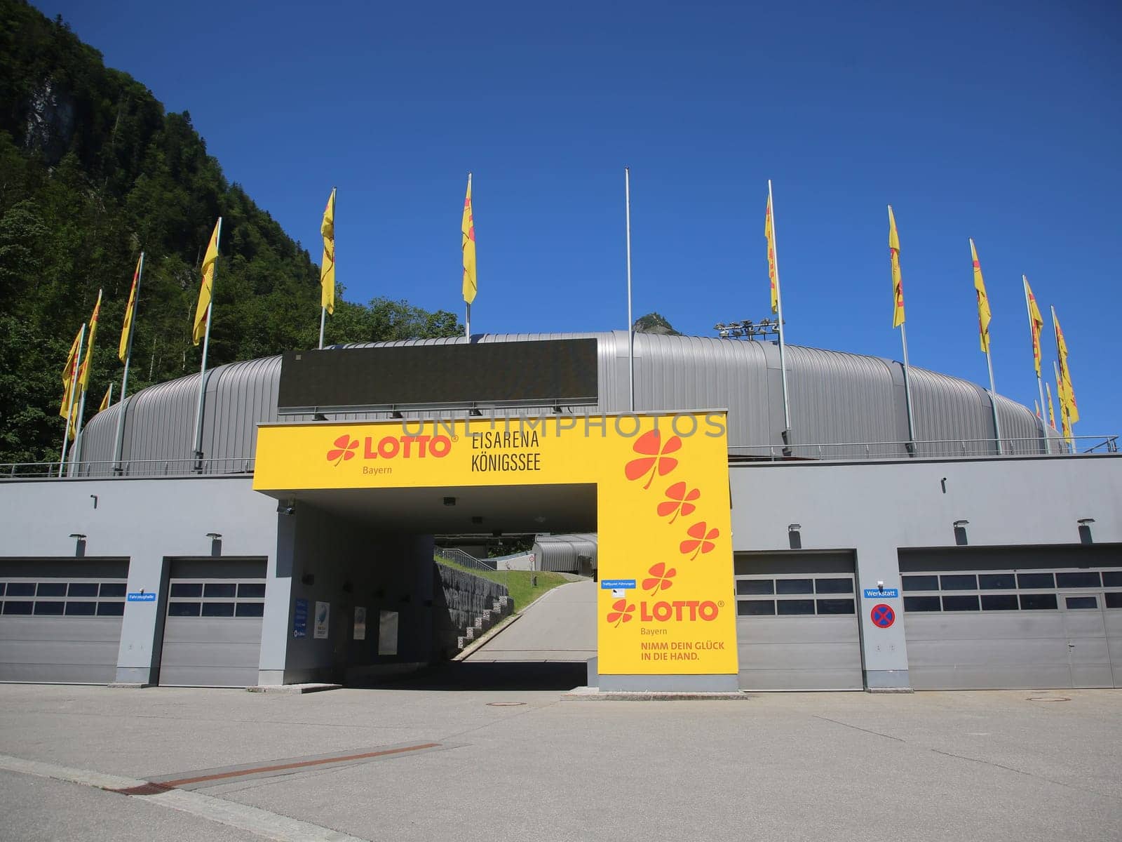 Eisarena Bob und Rodelbahn am Königssee im Sommer 2021