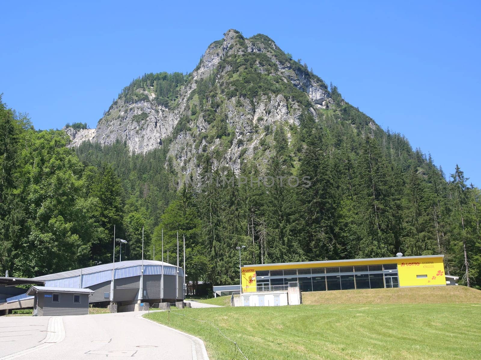 Eisarena Bob und Rodelbahn am Königssee im Sommer 2021