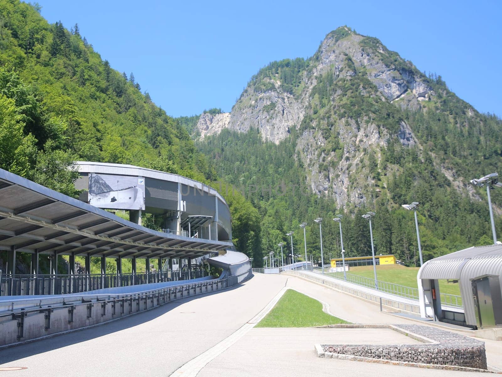Eisarena Bob und Rodelbahn am Königssee im Sommer 2021