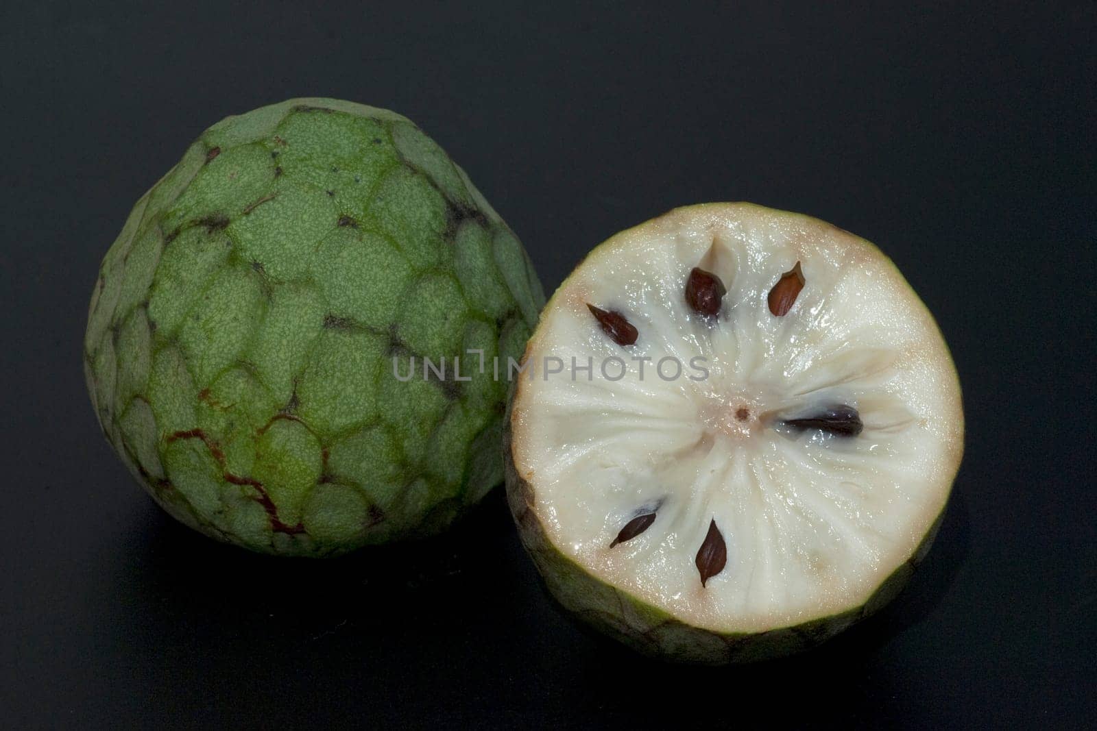 Cherimoja  Annona, cherimola