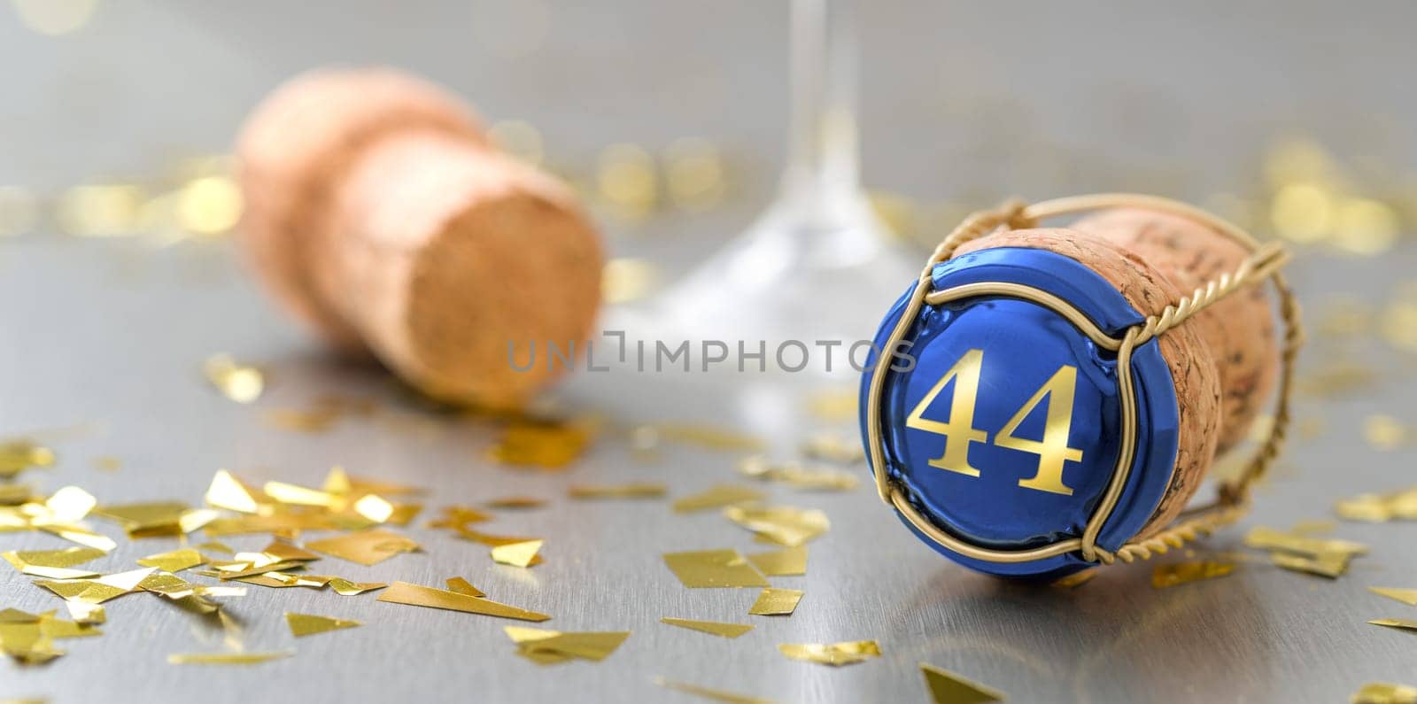 Champagne cap with the Number 44