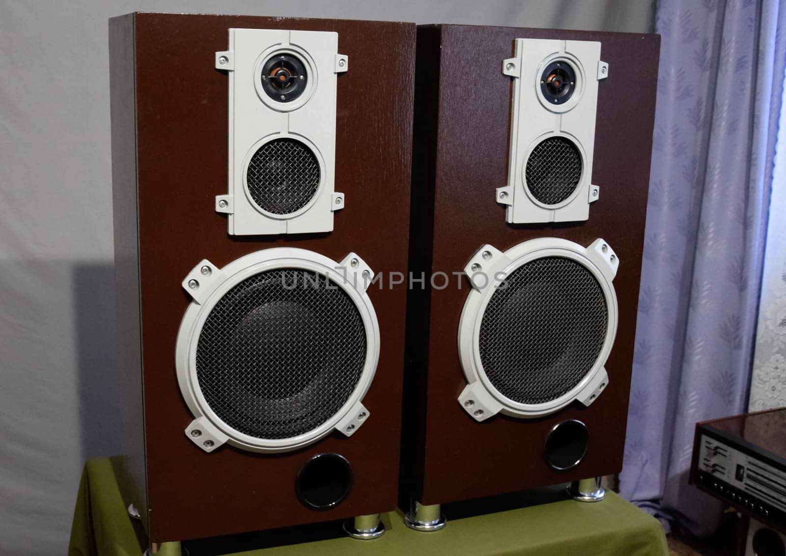 Music speakers vintage speakers. the Vintage speakers.