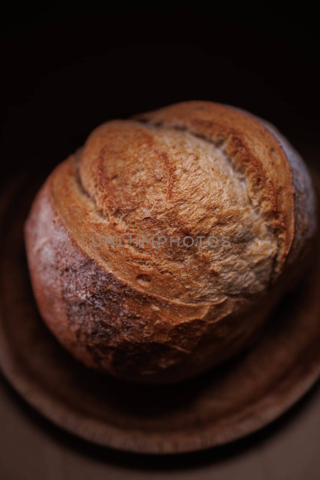 Organic withe round bread