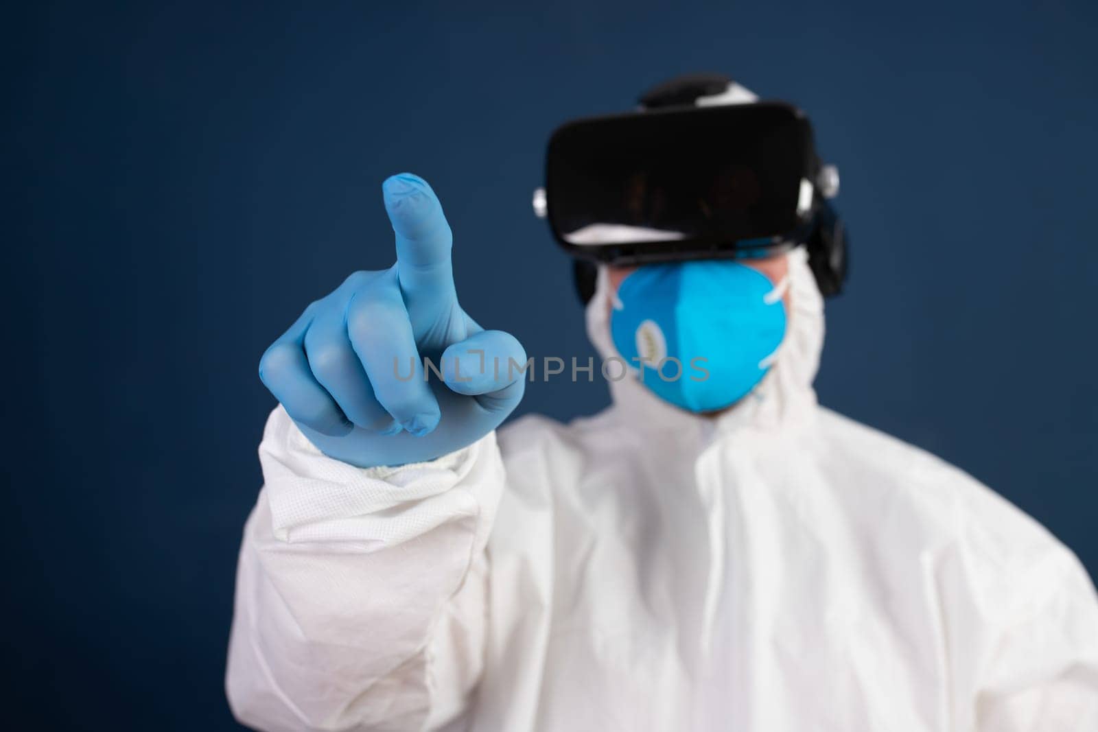 VR medicine. Doctor using virtual reality headset for medical purposes.