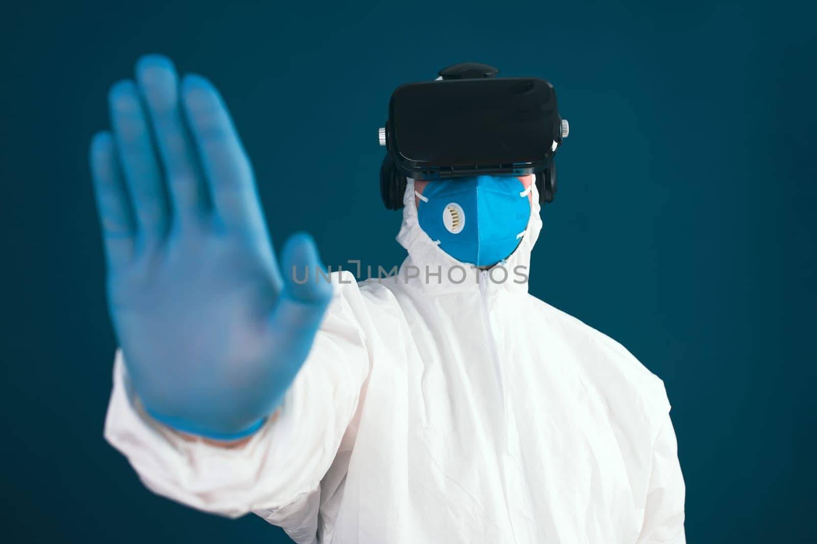VR medicine. Doctor using virtual reality headset for medical purposes.