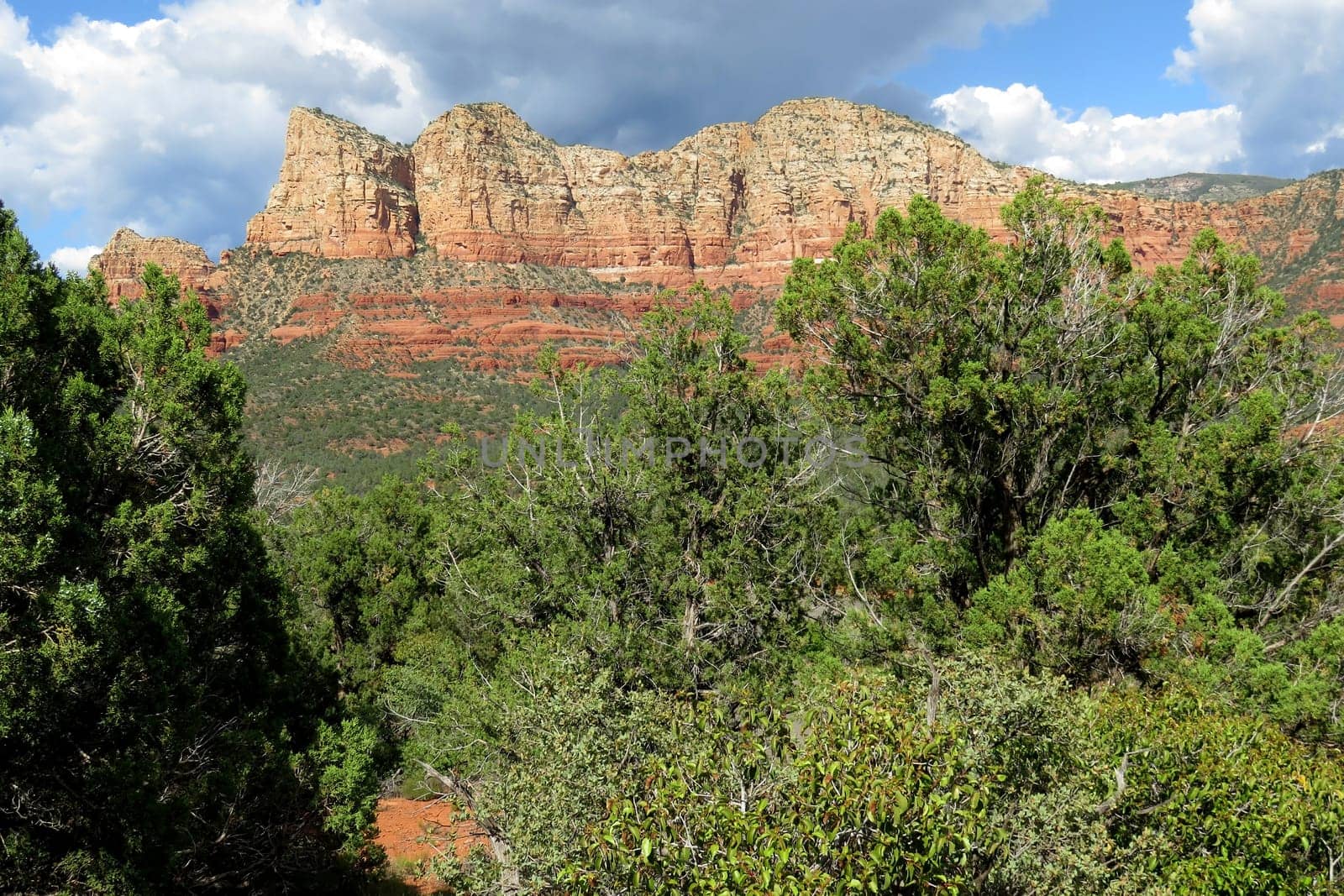 Sedona Arizona red rock country and mountains landscape