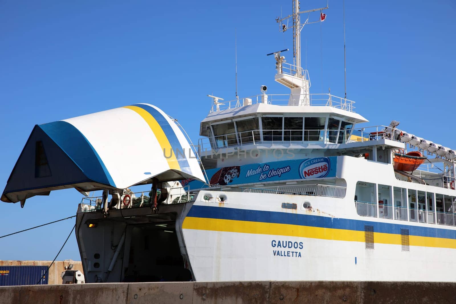 Car Ferry between Malta and Gozo