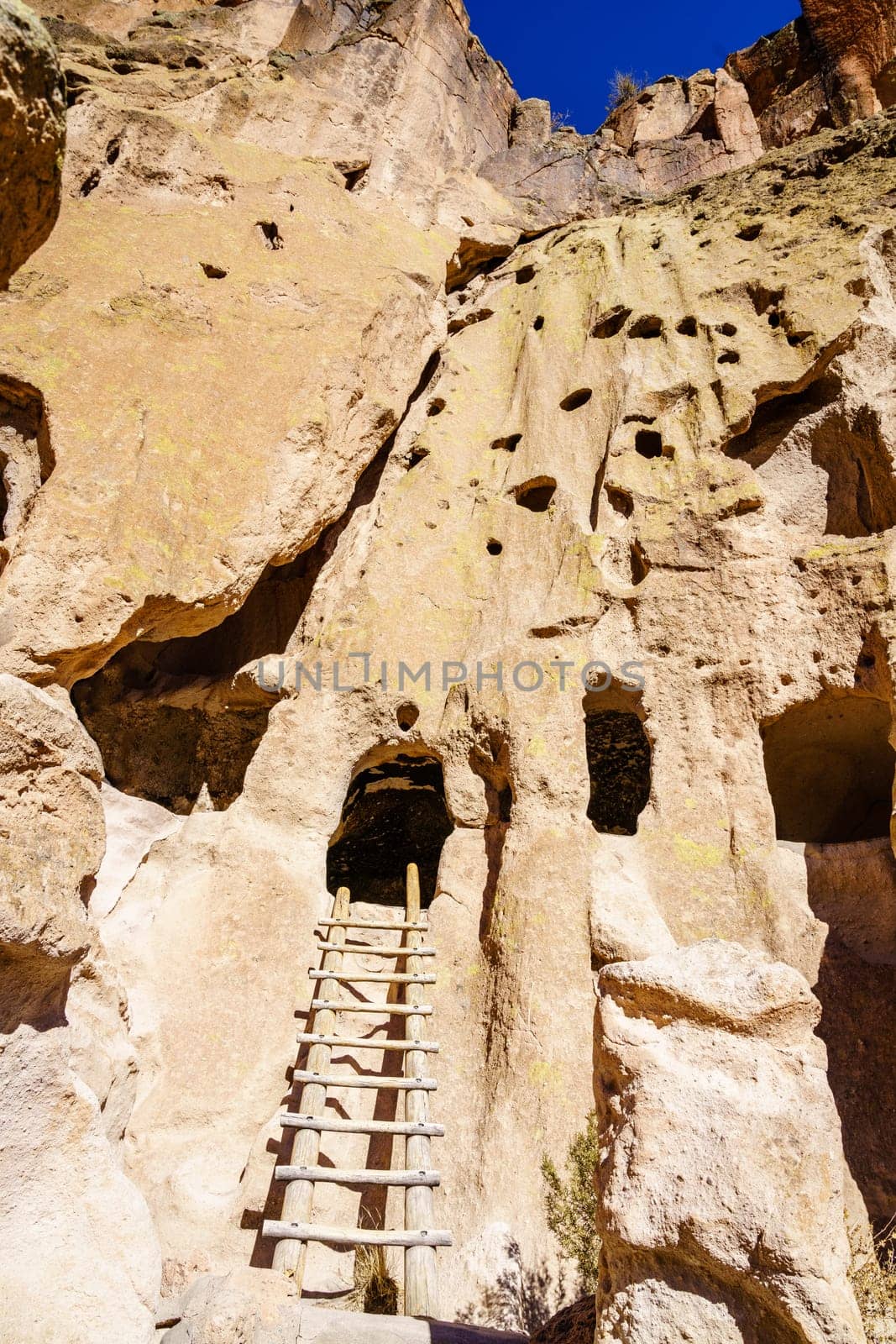 Cavates - natural cavities in the cliff face expanded by ancestral puebloans