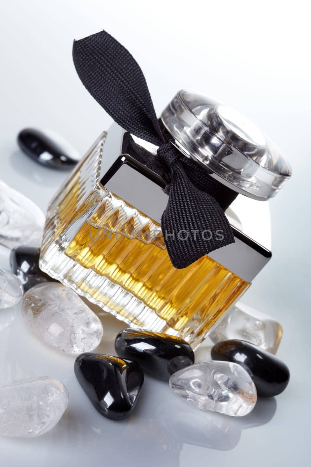 Perfume with black stones II.