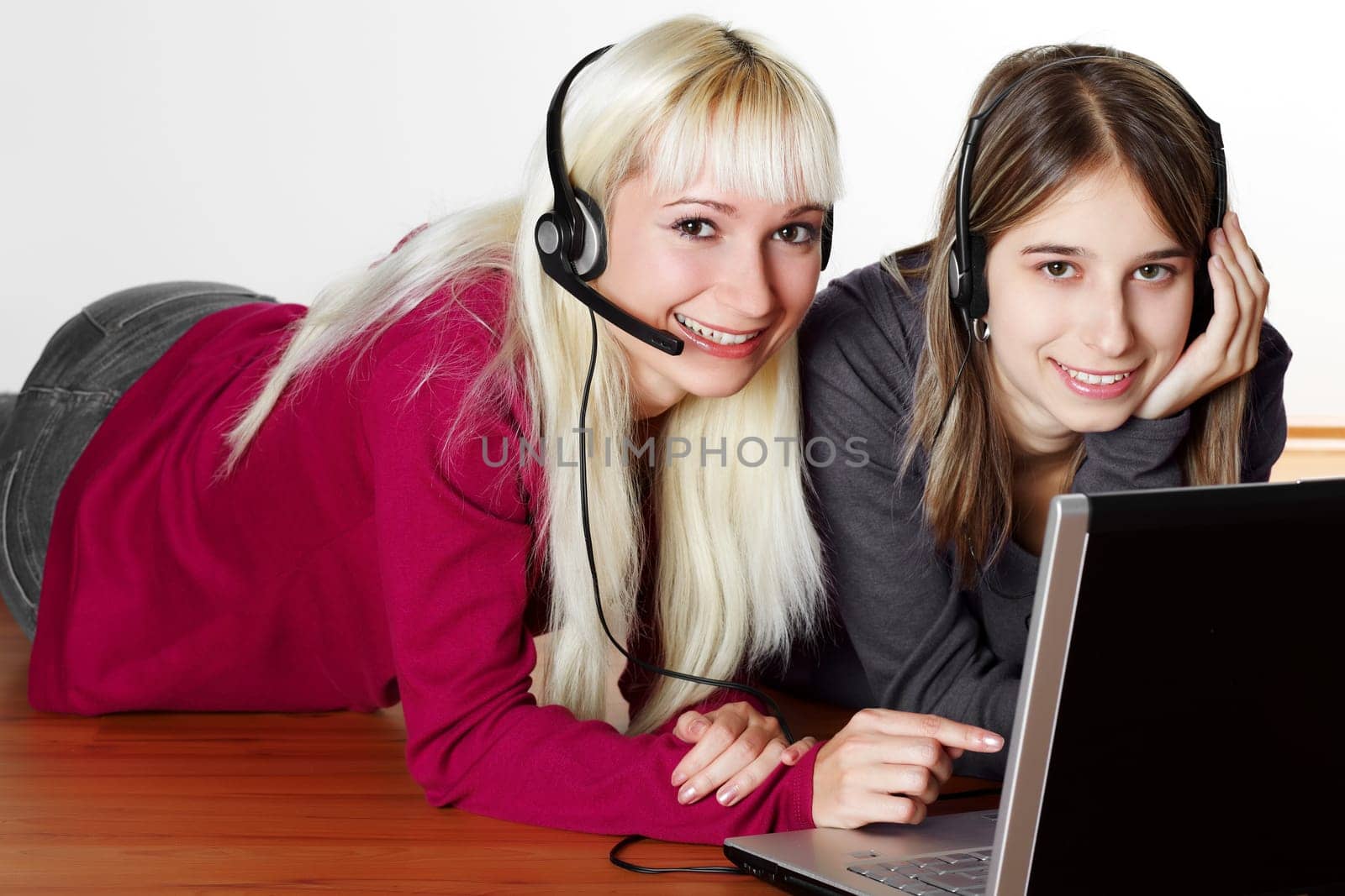 Two girls at Chaten I.