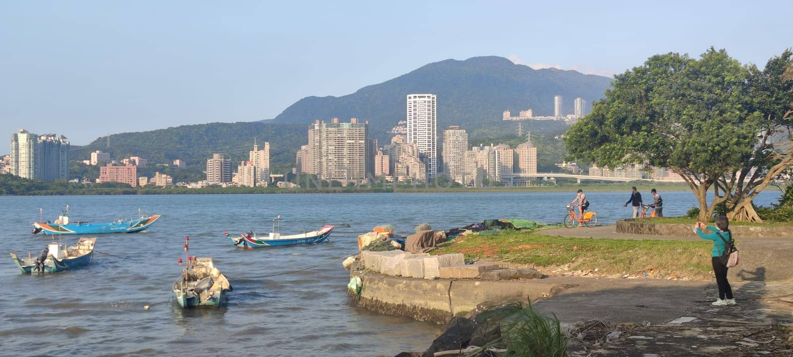 Bali, Taiwan - Apr 0, 2022 : Beautiful sunset over the Danshui River, Bali, Taiwan