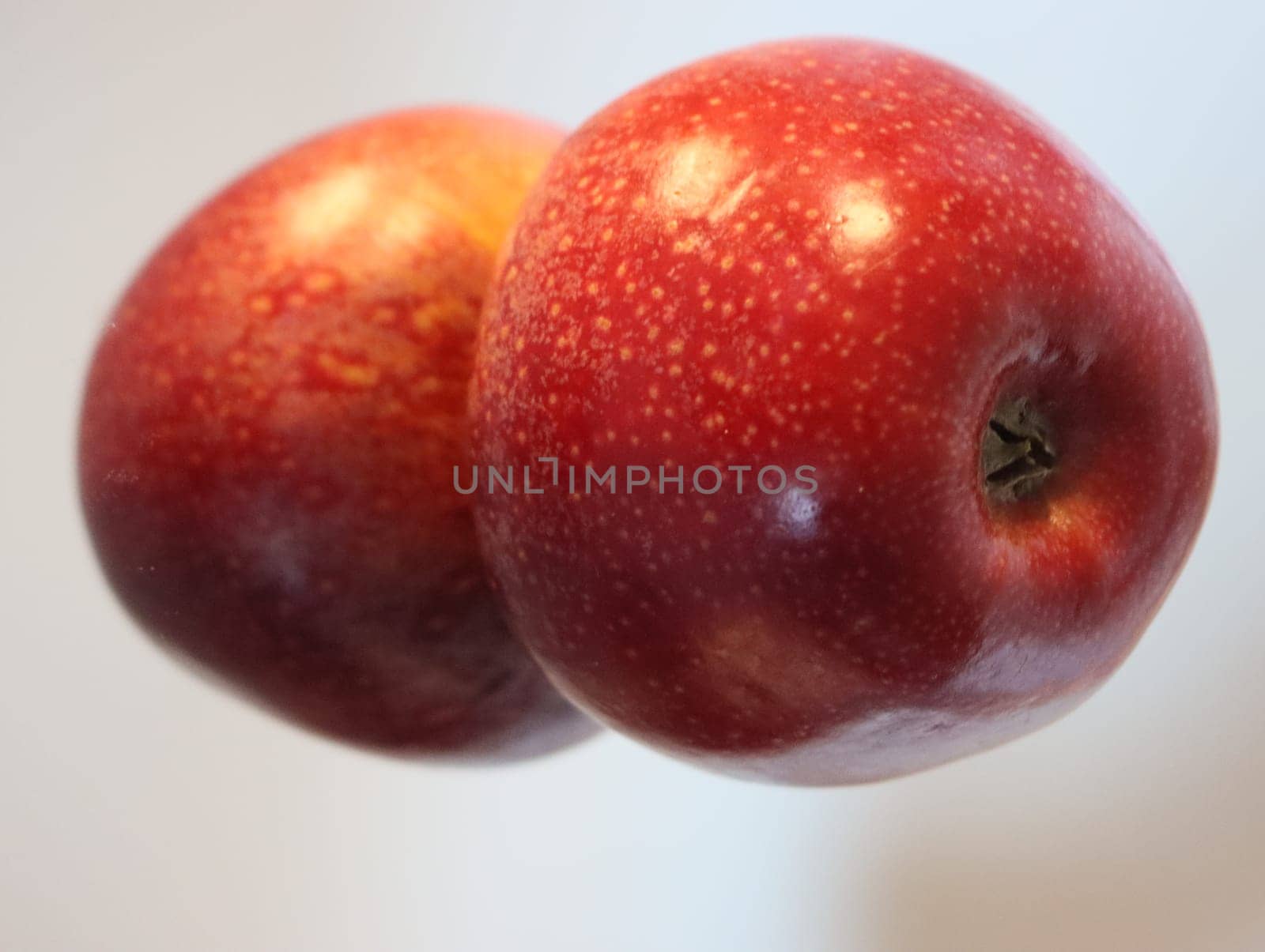 delicious natural red apples tasty beautiful temptation fruit vitamins