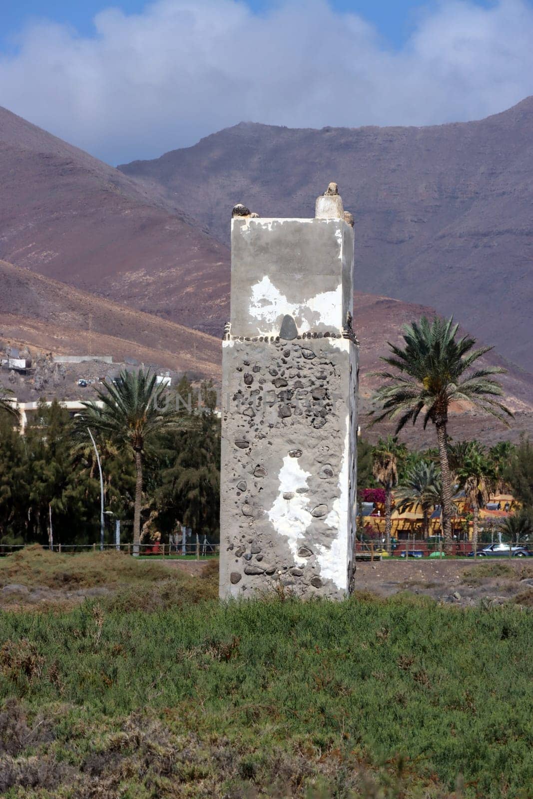 Turm der ehemaligen Salinen im Naturschutzgebiet Saladar de Jandía, Fuerteventura, Spanien, Morro Jable