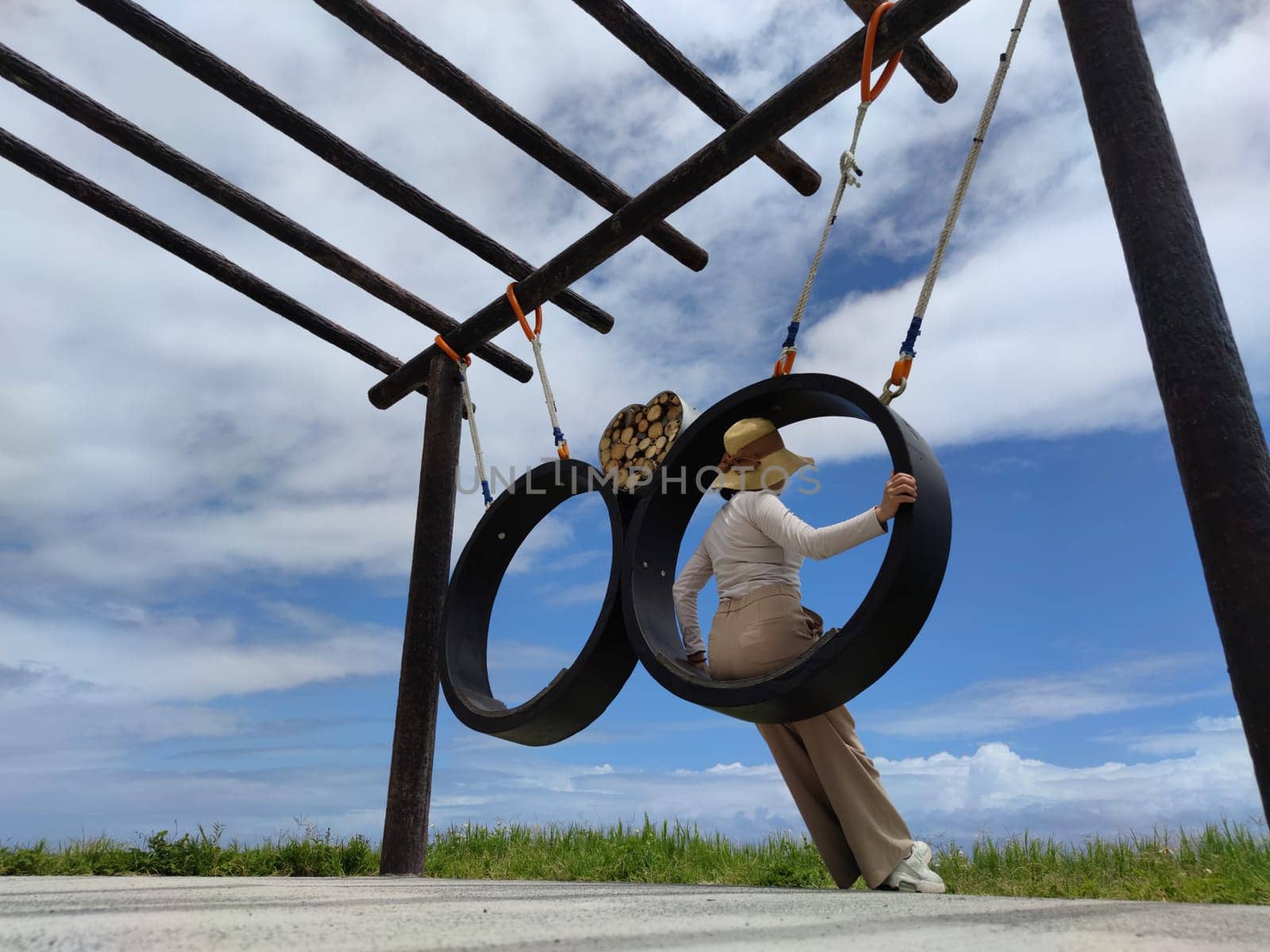 The Dulan Sea Viewing Platform, Taitung, enjoy the beautiful coastline of Taitung