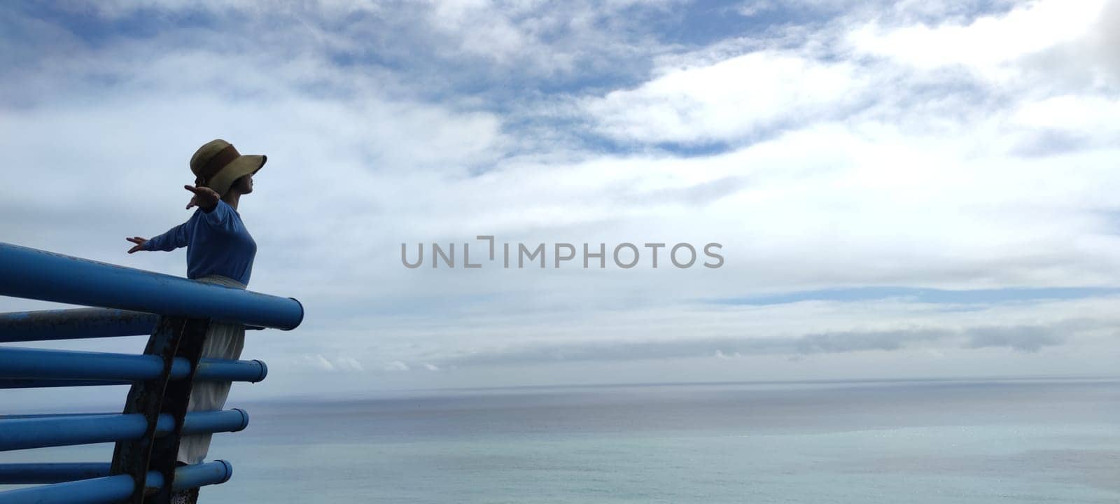 The Nantian Observation Deck, Taitung, enjoy the beautiful coastline of Taitung