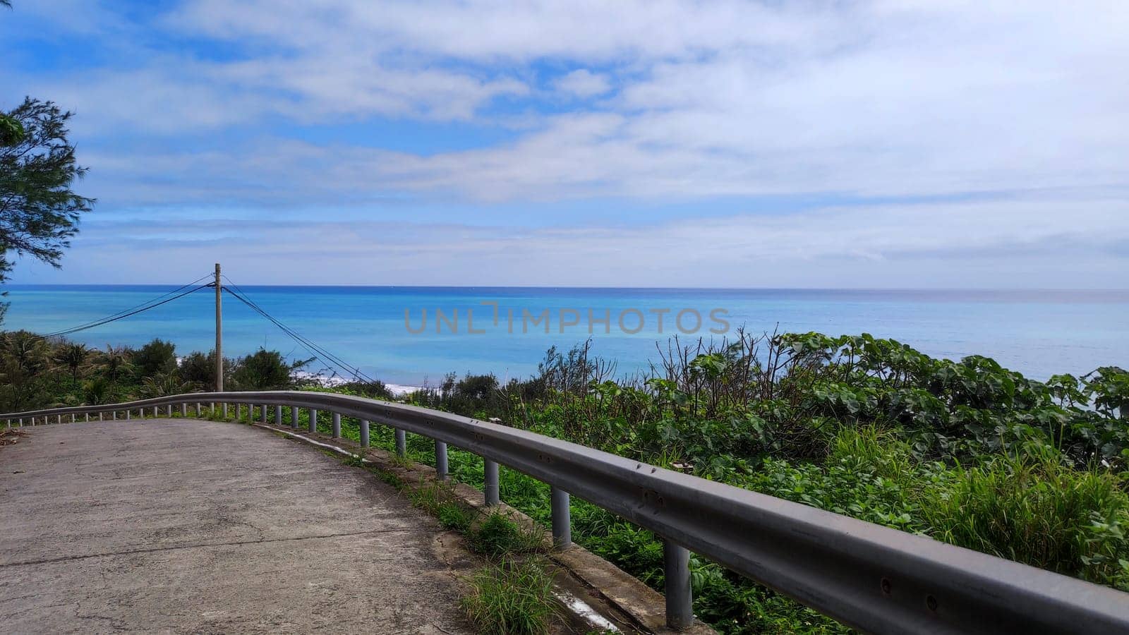 The Nantian Observation Deck, Taitung, enjoy the beautiful coastline of Taitung