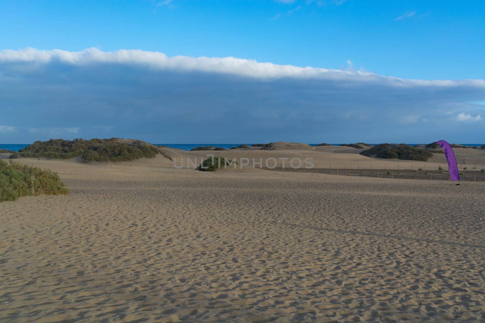 Interlocking patterns in sand - sand dunes, Maspalomas, Cran Canaria