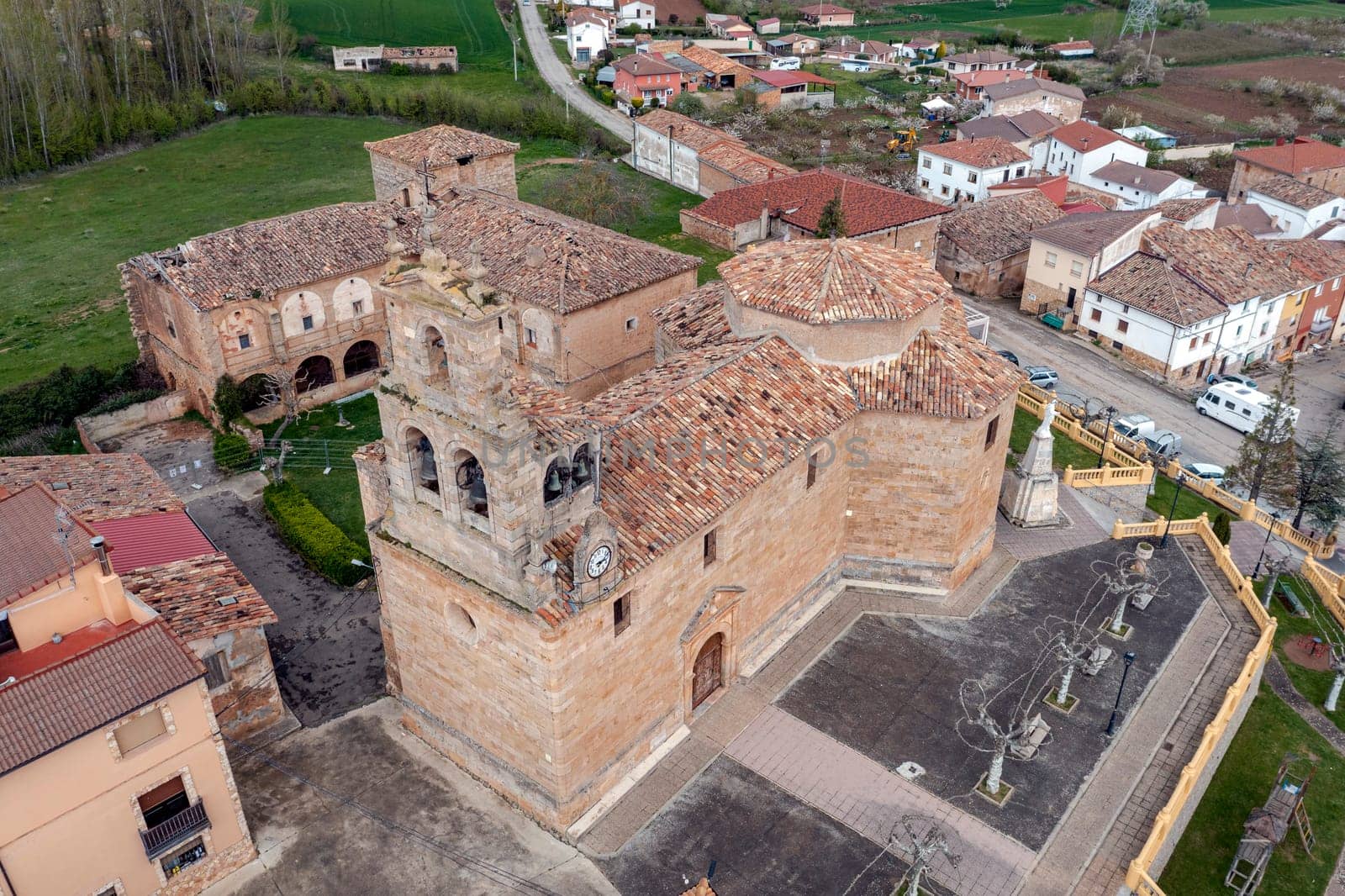 Catholic Church of Santa Maria in Salas de Bureba, dependent on Poza de la Sal in the Archpriesthood of Oca Tiron, Burgos, judicial district of Briviesca. Spain