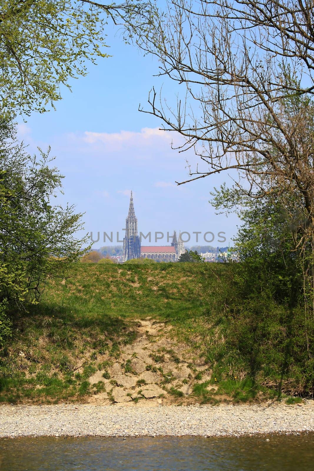 The Iller near Neu-Ulm with a view of the Ulm Minster