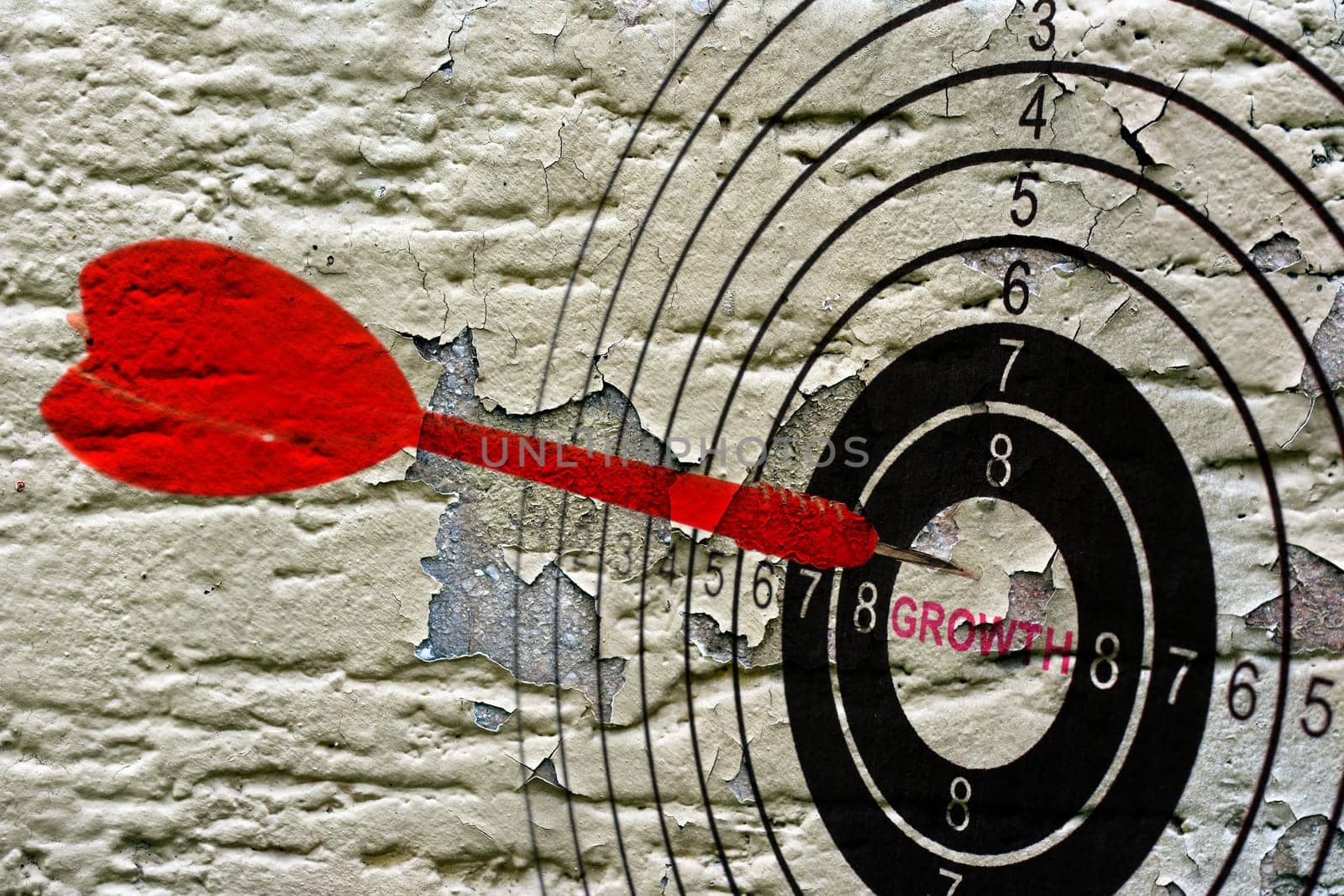 Growth target on grunge background
