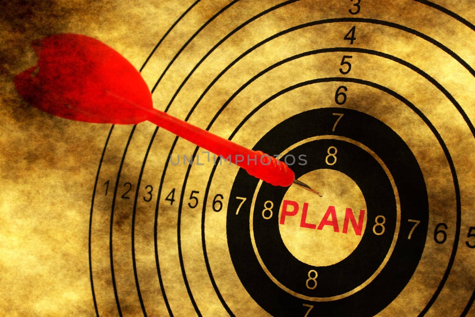 Plan target on grunge background