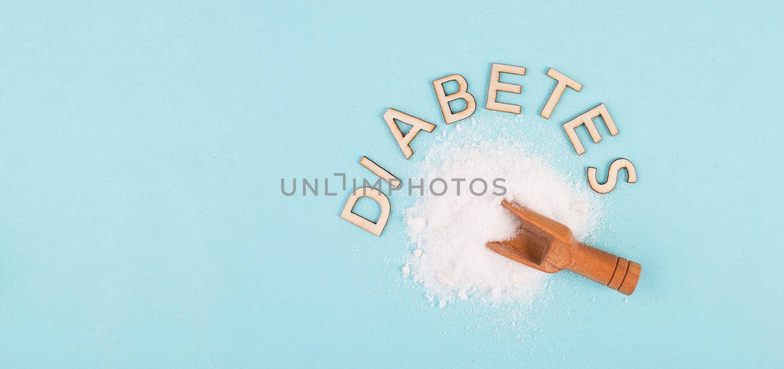 Shovel with white refined sugar, health problems by diabetes, insulin resistent, unhealthy food, addiction to sweets