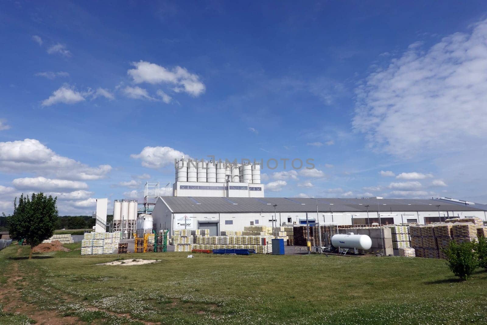 Saint-Gobain Weber GmbH, Niederlassung Weilerswist, Tochterunternehmen des französischen Industriekonzern Saint-Gobain AG, Nordrhein-Westfalen, Deutschland