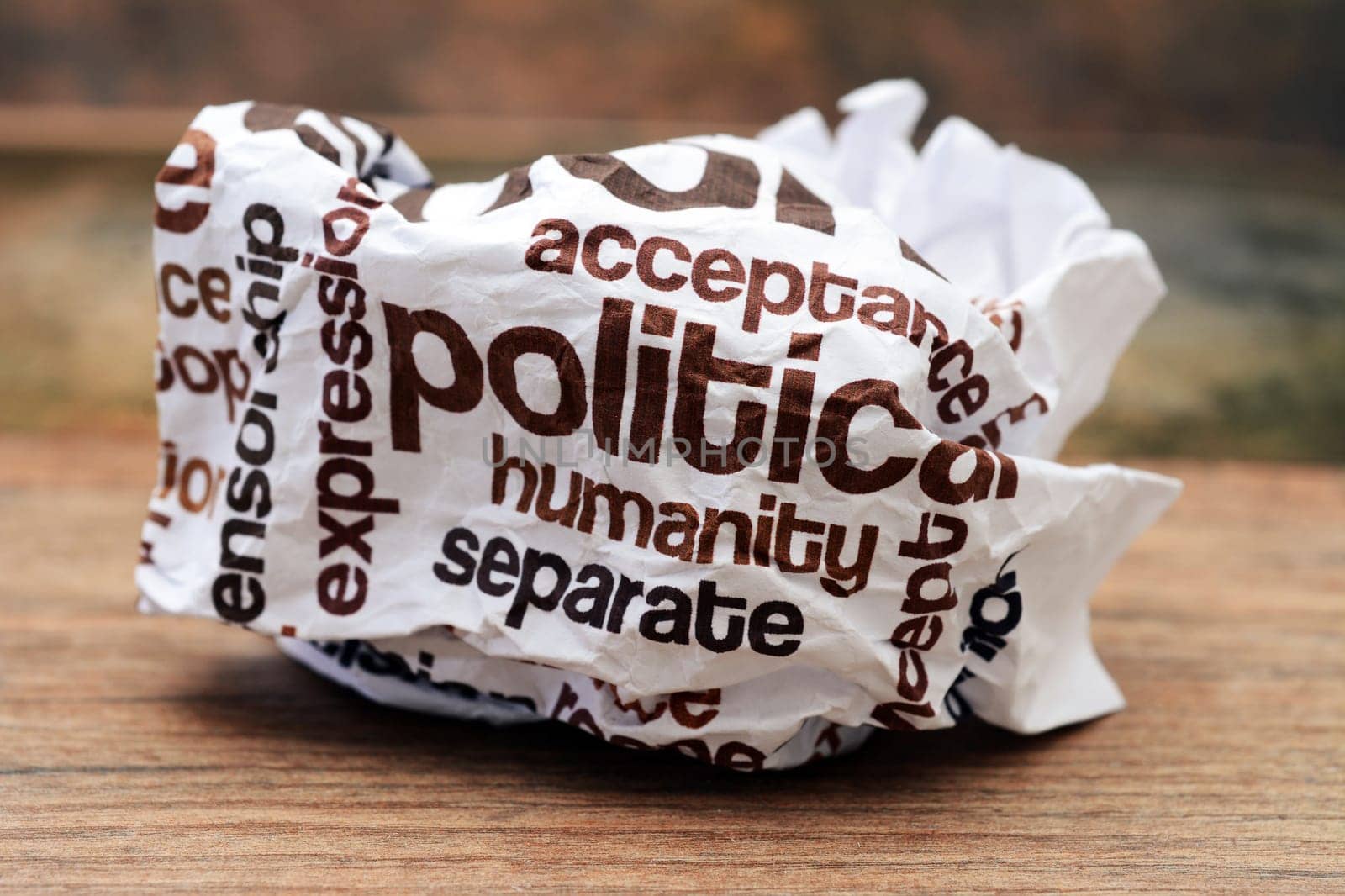 Destroed  politic
