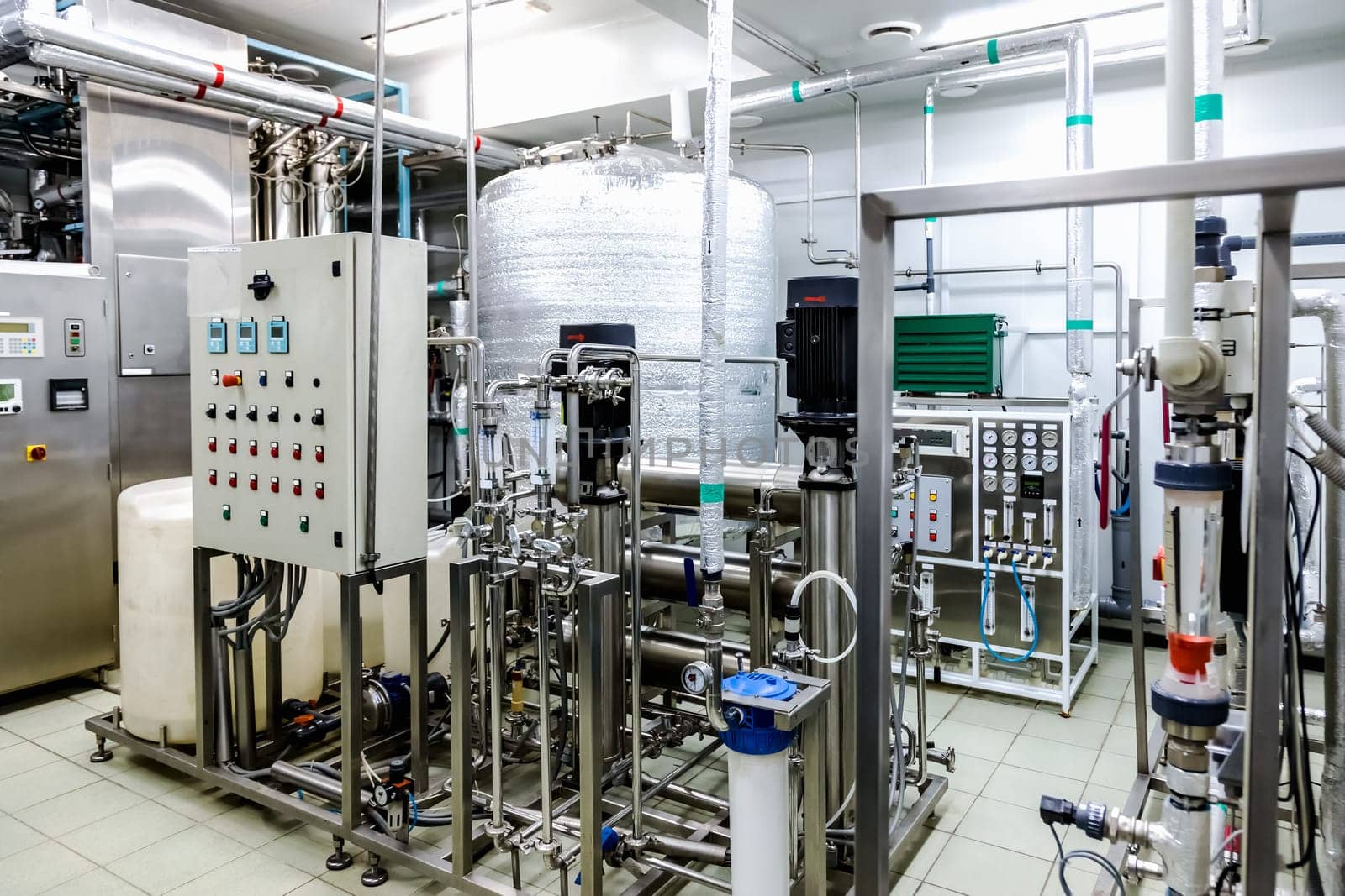 Water conditioning room and control way equipment on pharmaceutical industry or chemical plant