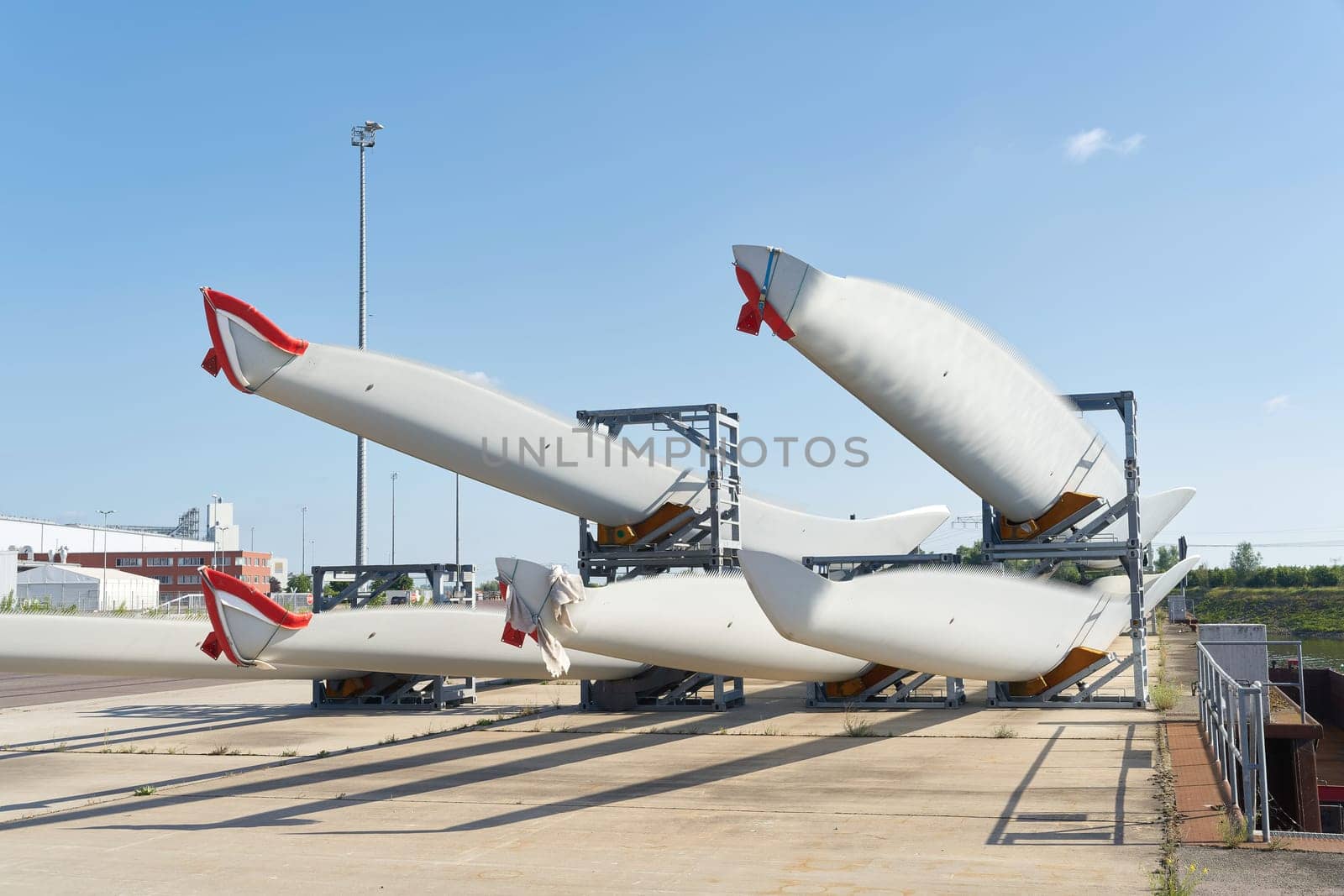Storage yard for rotor blades of wind turbines