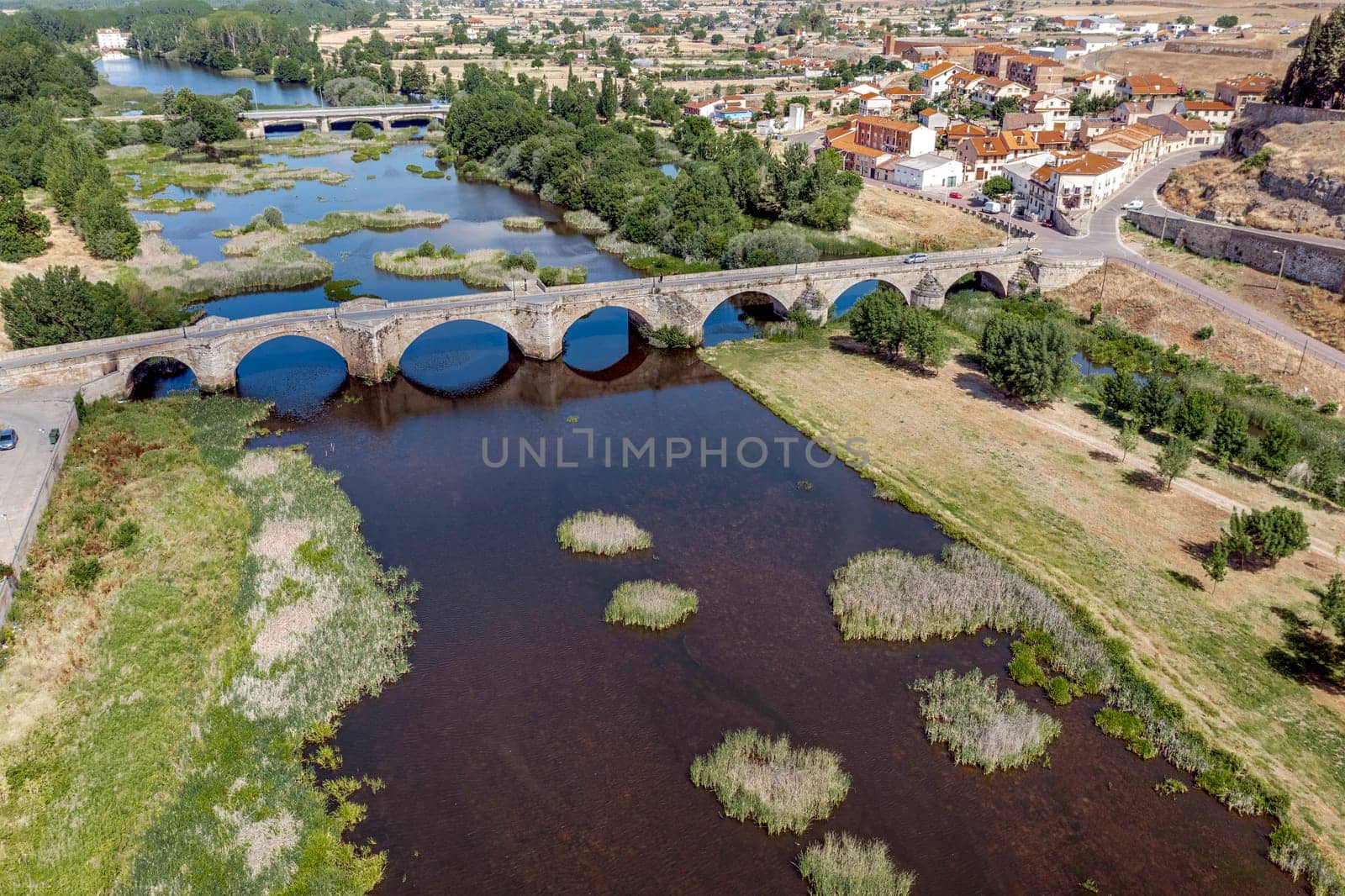 bridge and River Agueda, Ciudad Rodrigo, Castile and Leon, Spain