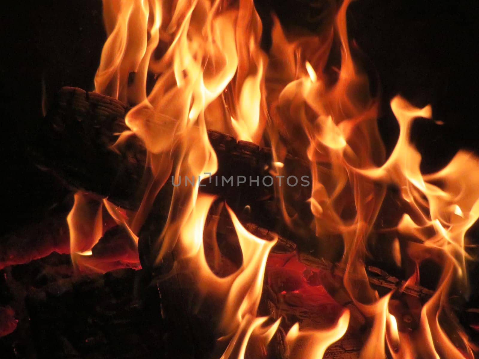 bonfire fire heat hot flame burn incandescent wood fireplace ash