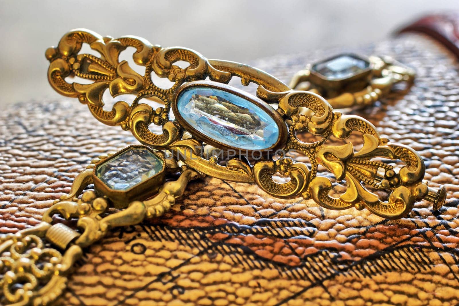 Golden brazlet