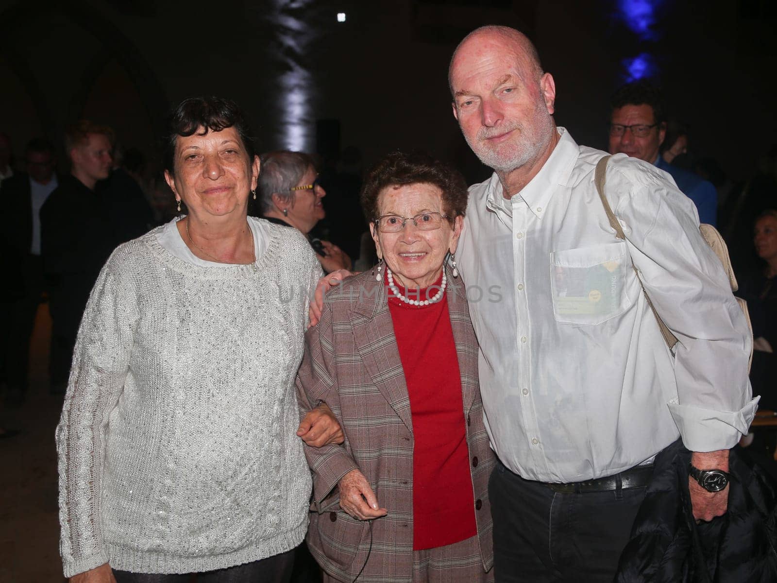 Zeitzeugin Batsheva Dagan mit Sohn Amir und Schwiegertochter Batia in Magdeburg