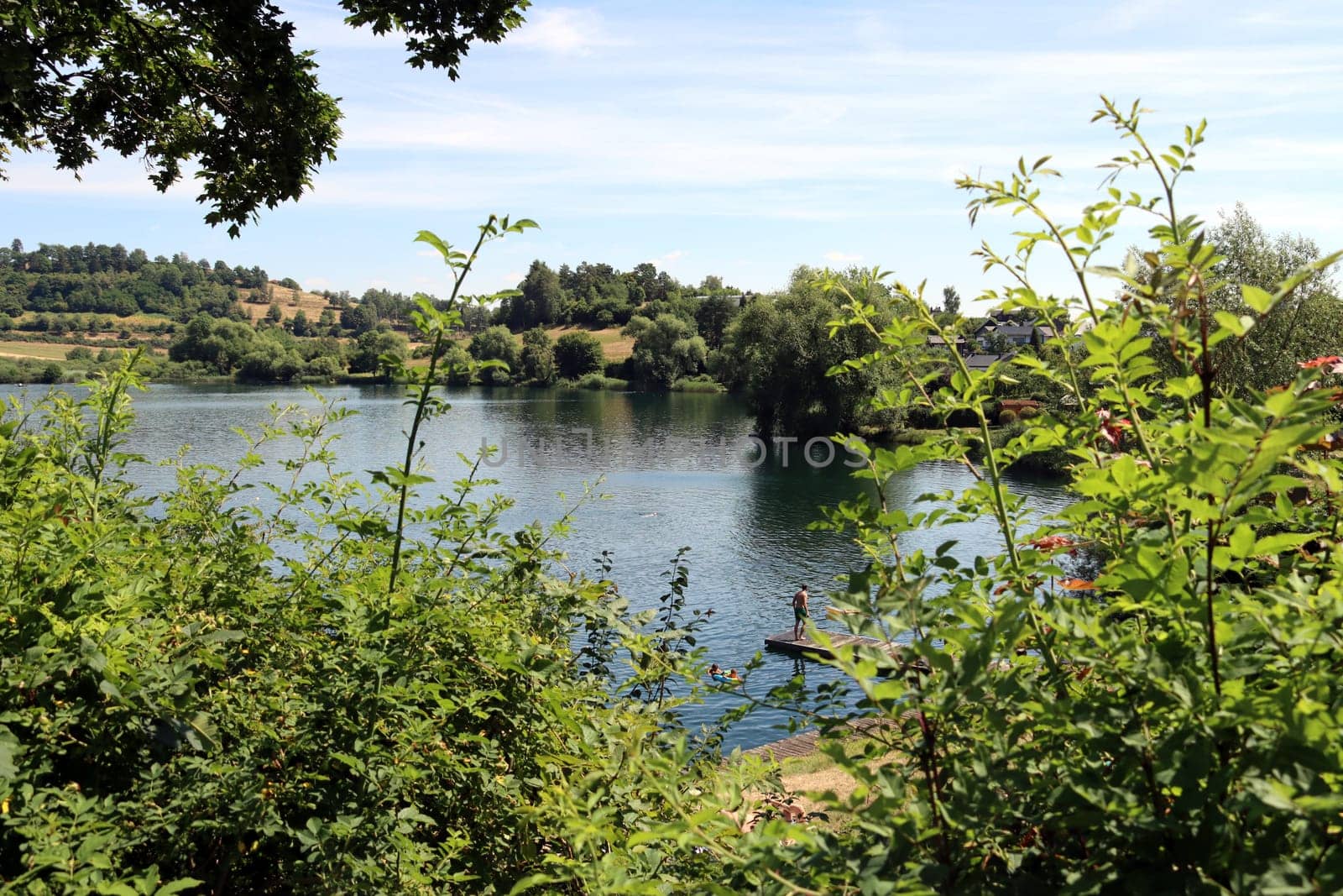 Schalkenmehren am gleichnamigen Maarsee, Daun, Rheinland-Pfalz, Deutschland