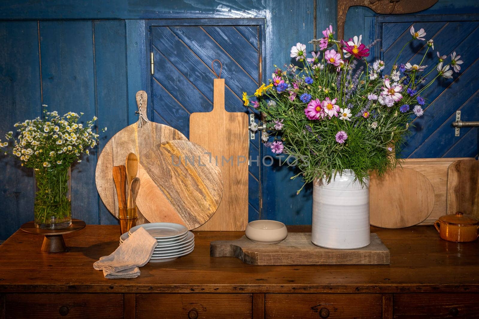 country decor vases, pots, boards and field flowers