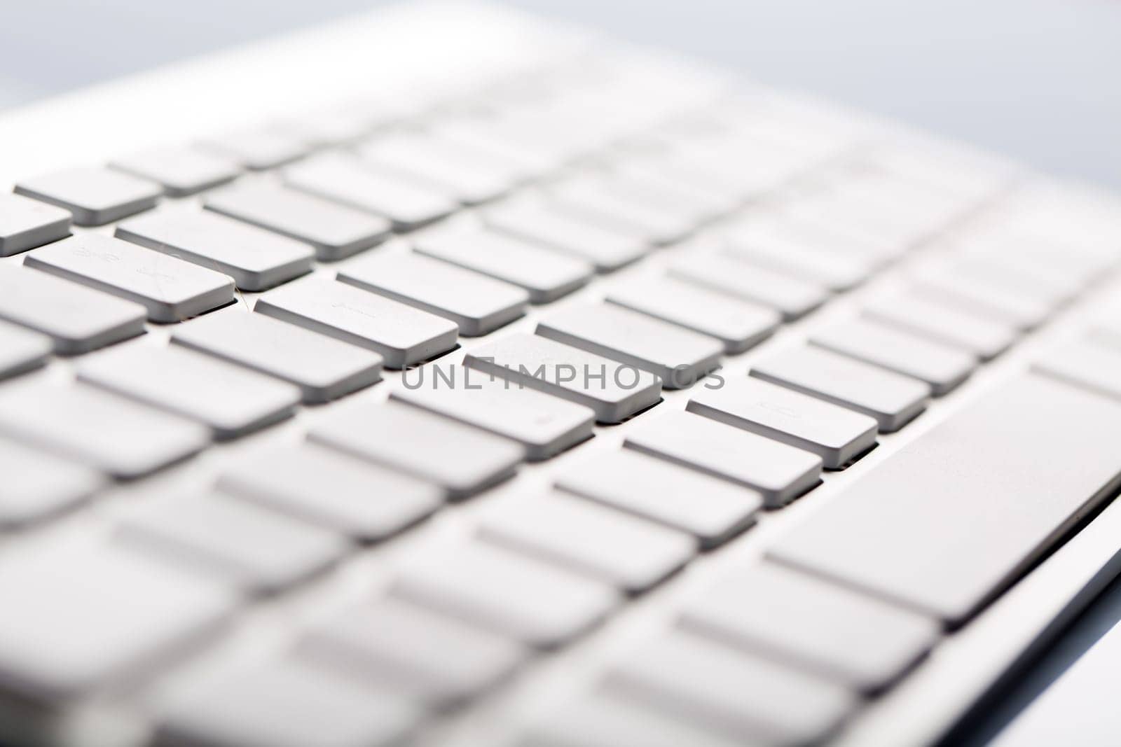 Macro of Wireless Metallic Keyboard