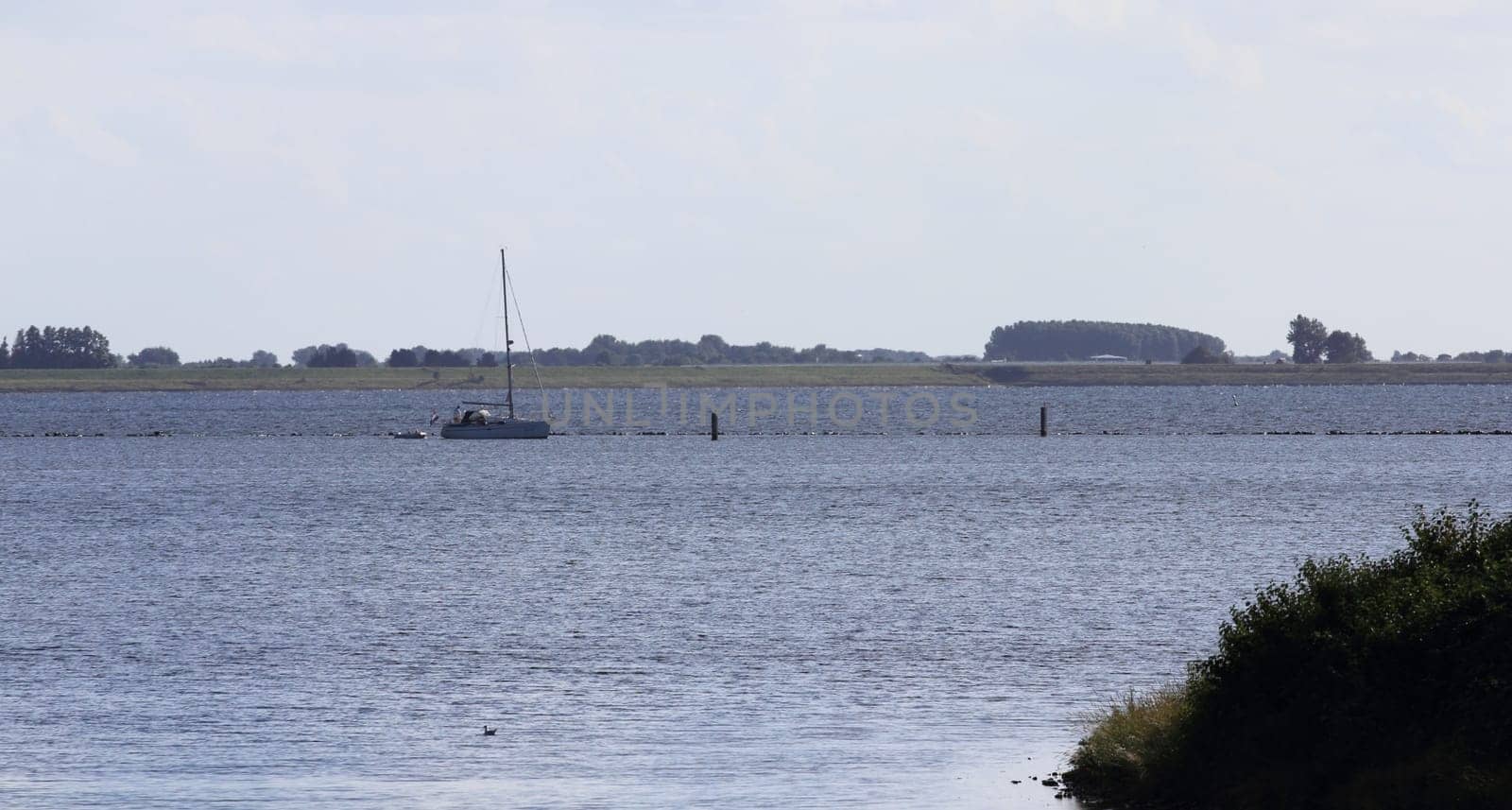 The North Sea in Herkingen, the Netherlands.Die Nordsee bei Herkingen, in den Niederlanden.