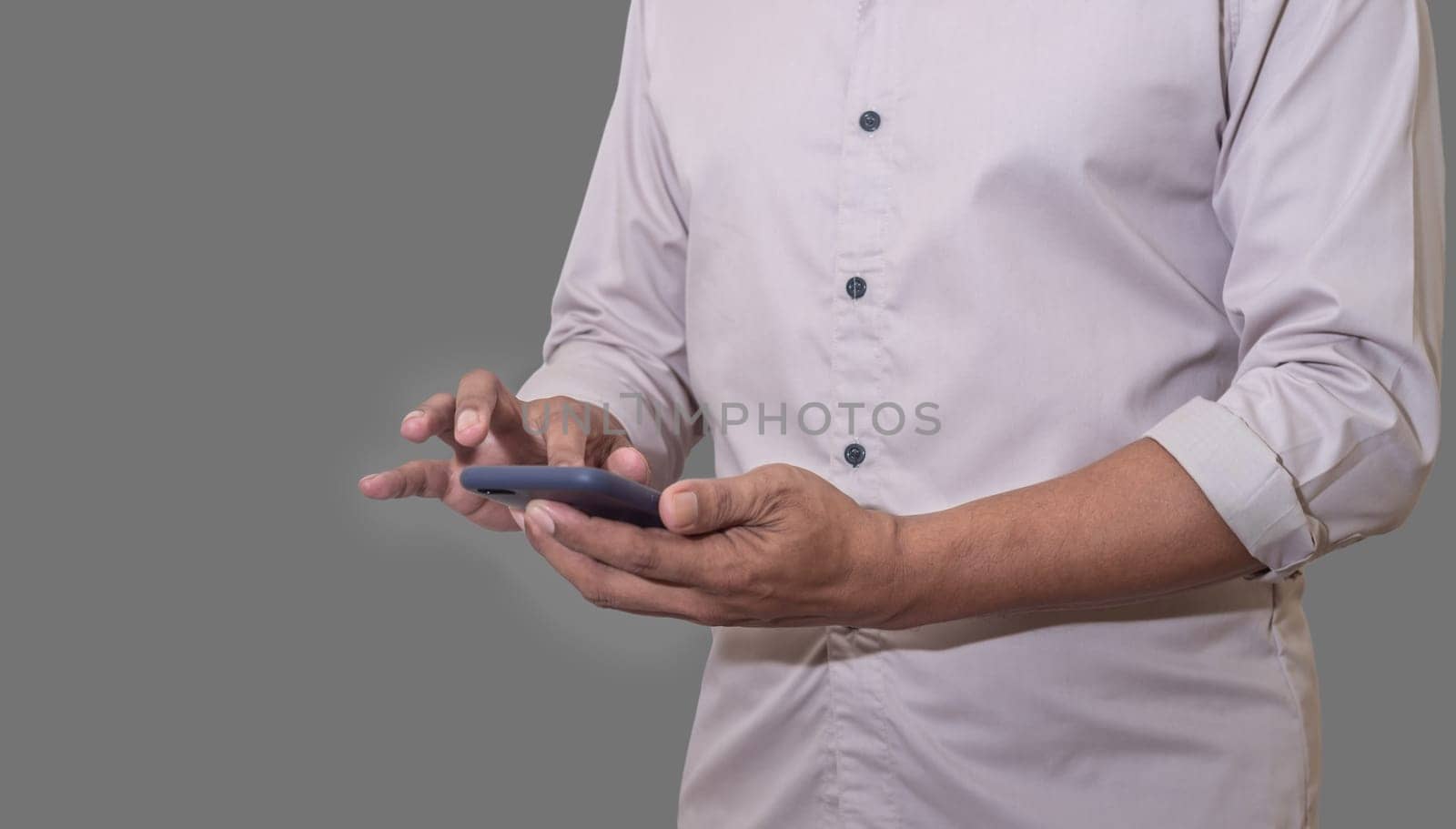 Age of technology People's, Use of technology in the modern era, Interconnection by internet network, Communication with the Internet, Communicating with each other around the world without borders