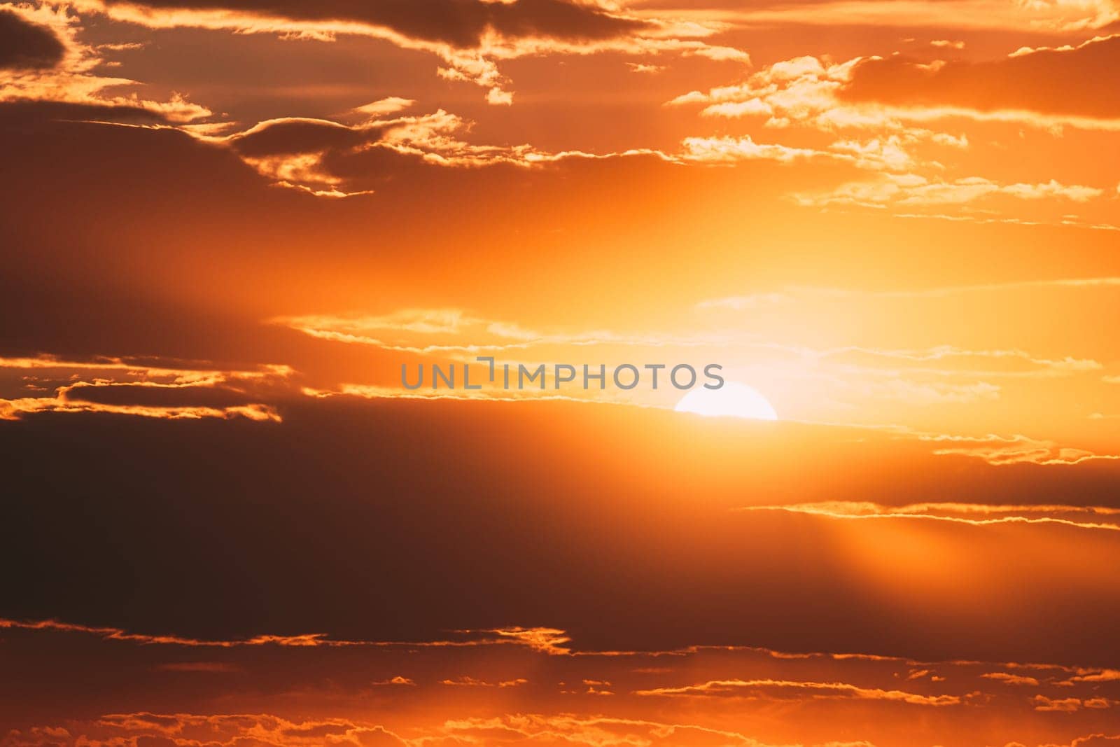Sunshine In Sunrise Bright Dramatic Sky. Scenic Colorful Sky At Dawn. Sunset Sky Natural Abstract Background.