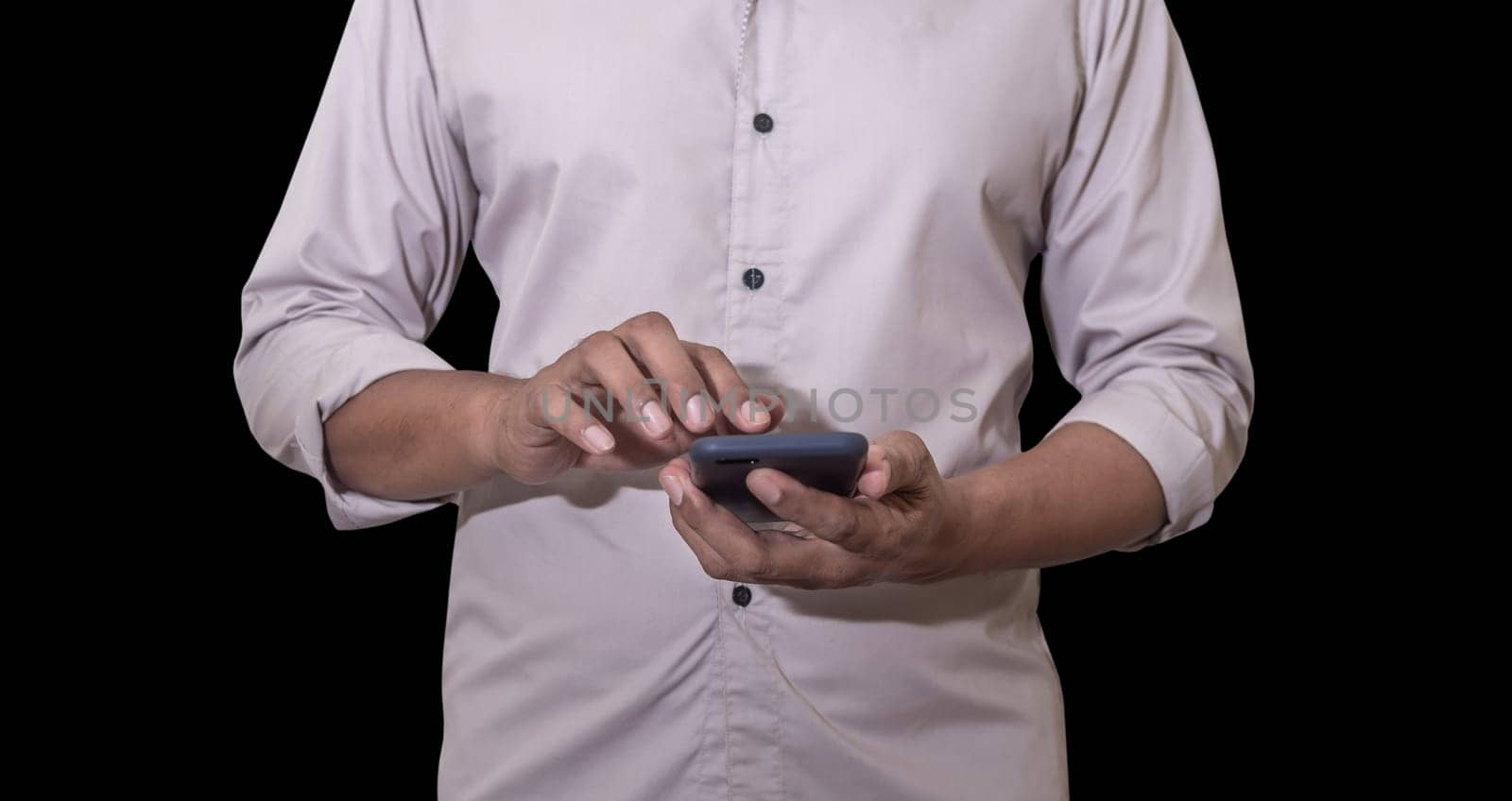 Age of technology People's, Use of technology in the modern era, Interconnection by internet network, Communication with the Internet, Communicating with each other around the world without borders