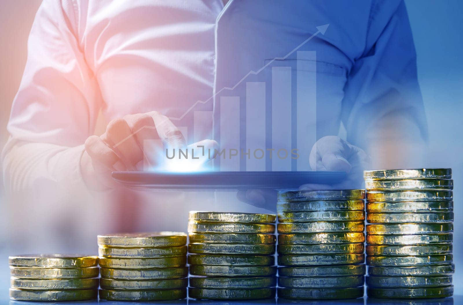 Duoble exposure, Investor online saving concept, Online Investment Savings, Internet Financial Transactions, Save Monney for Investors Using Internet to Trade Stocks or Trade Fund