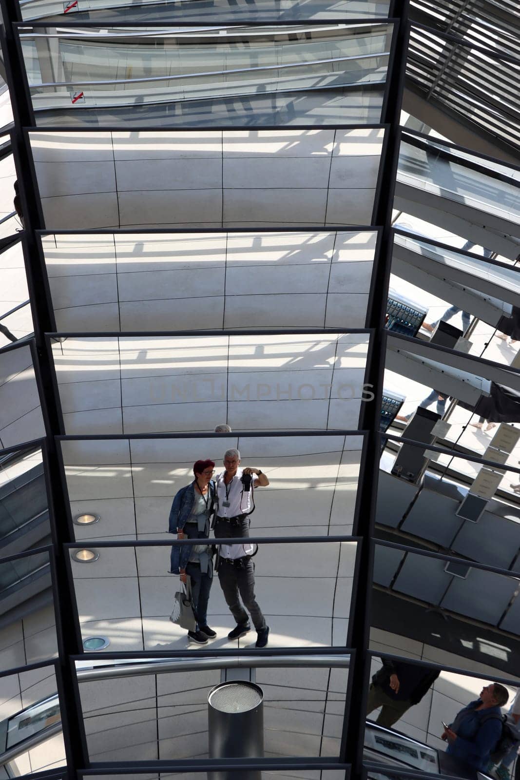 Glaskuppel auf dem Reichstagsgebäude, Deutschland, Berlin