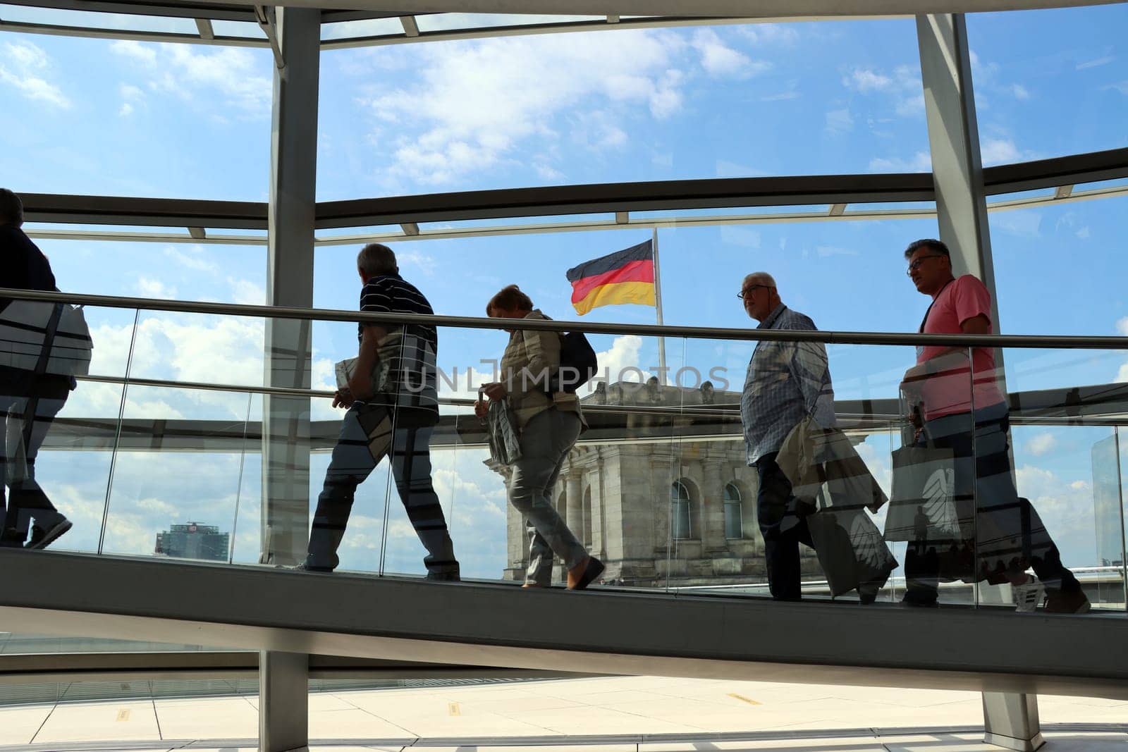 Glaskuppel auf dem Reichstagsgebäude, Deutschland, Berlin