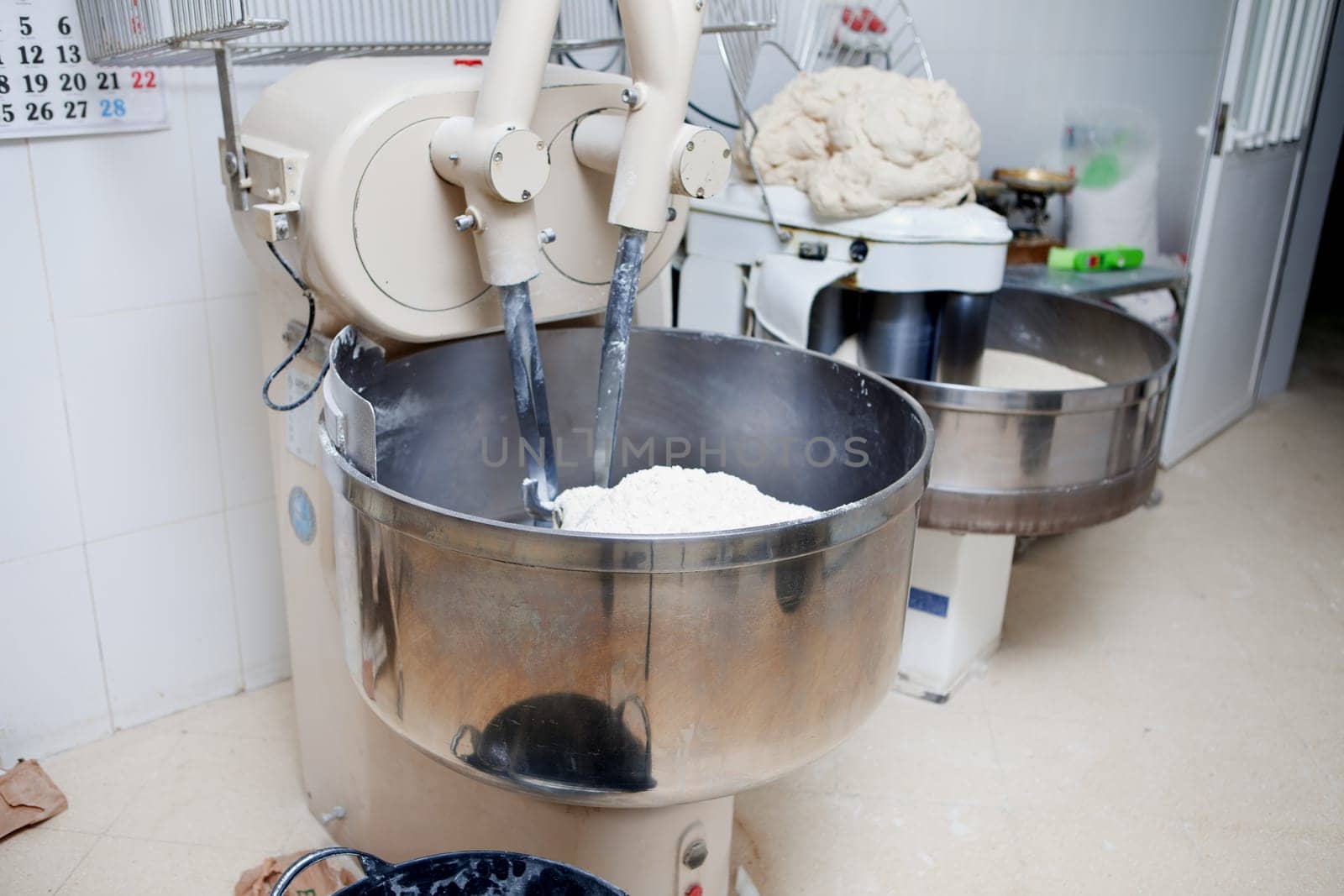 Food processor to kneading dough for bread. Manufacturing process of spanish bread