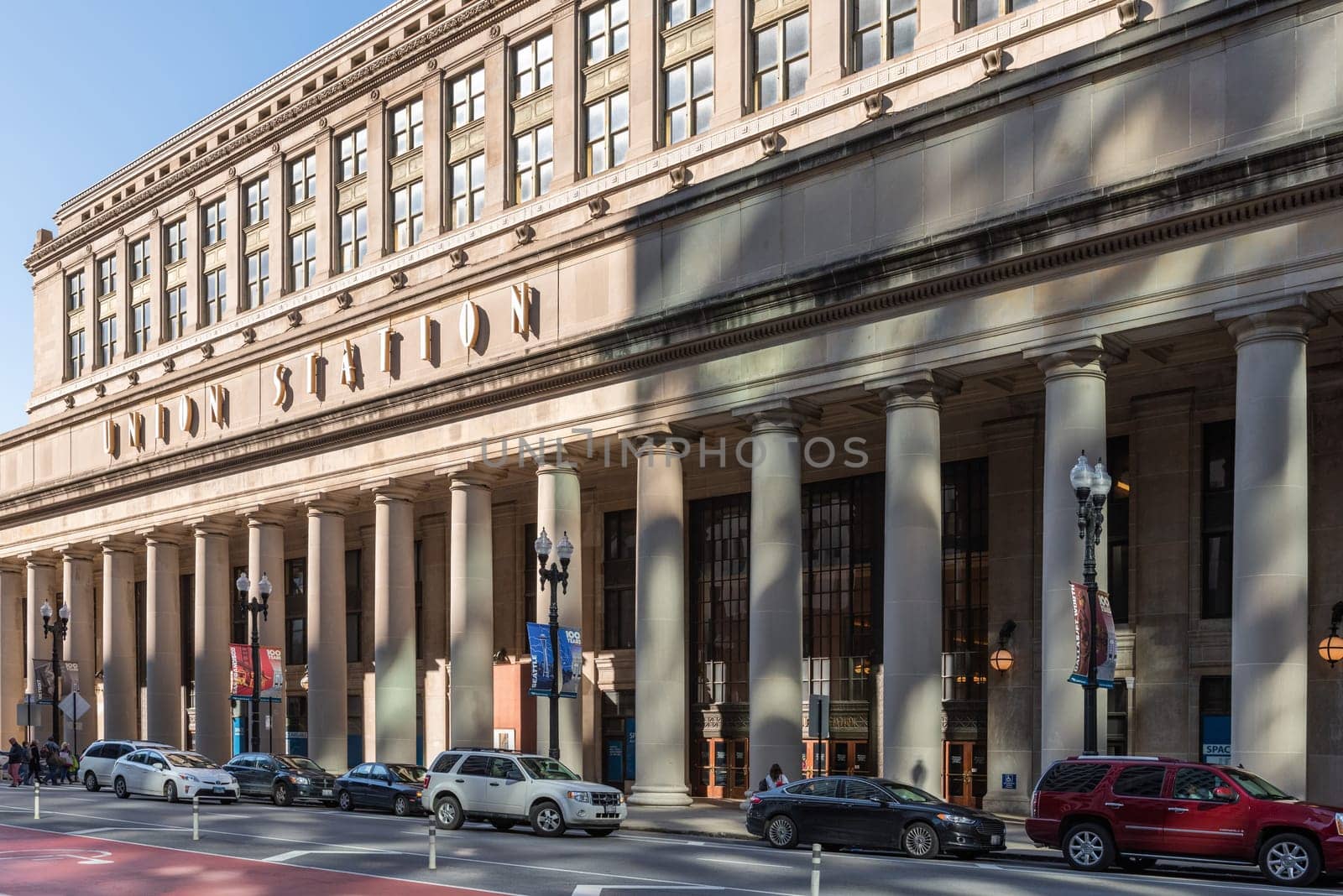 CHICAGO, ILLINOIS - October 13, 2018 : Union Station sign on October 13, 2018 in Chicago, Illinois