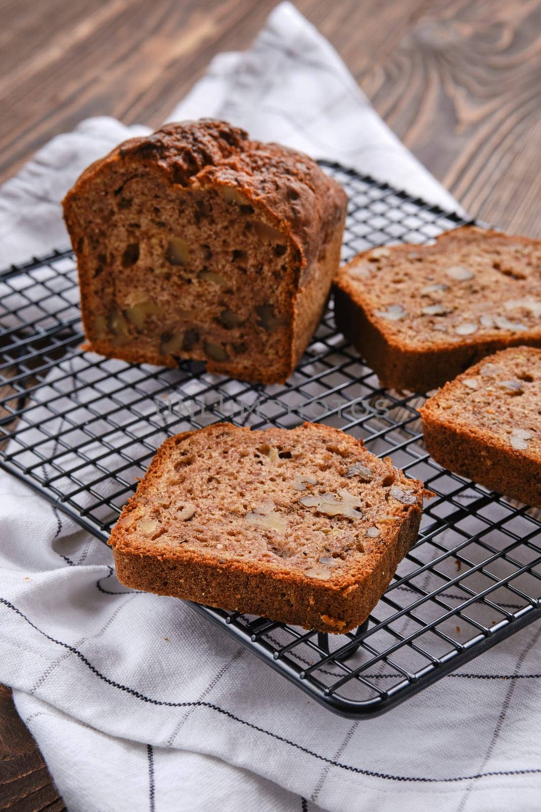 Whole uncut biscuit cake with walnut