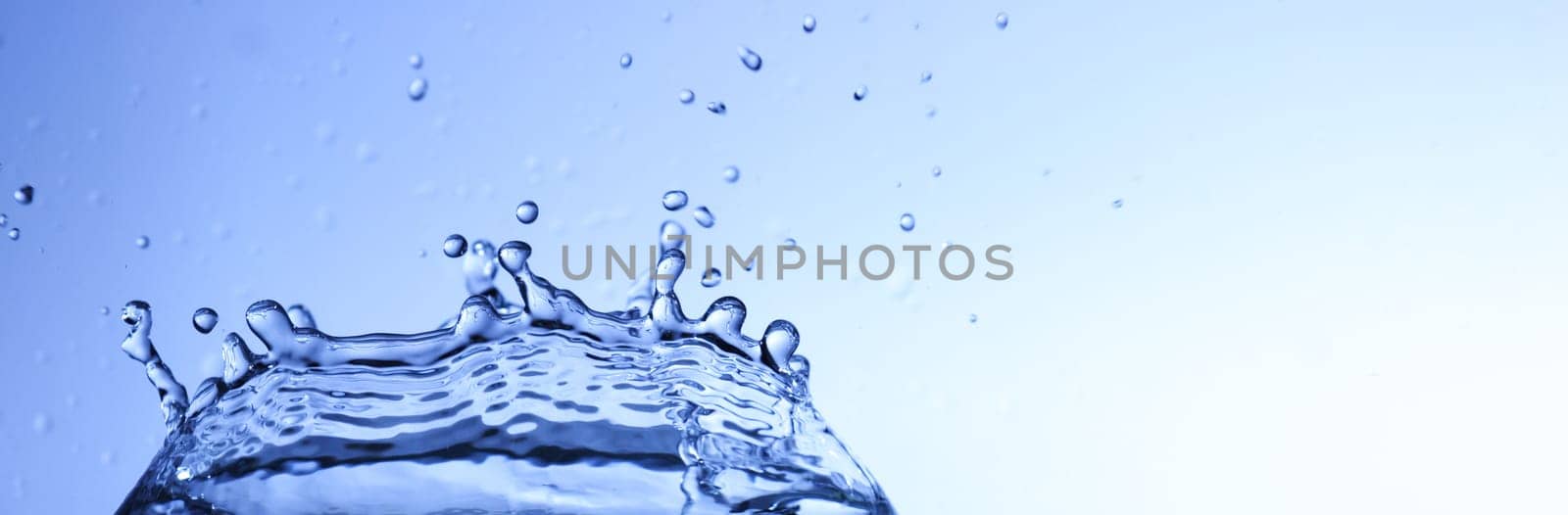 Water crown