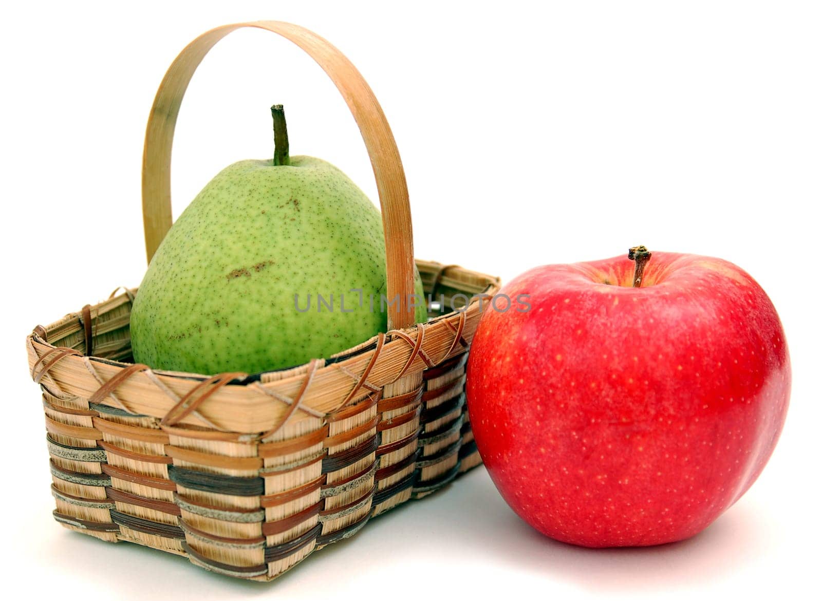 apple-pear-basket