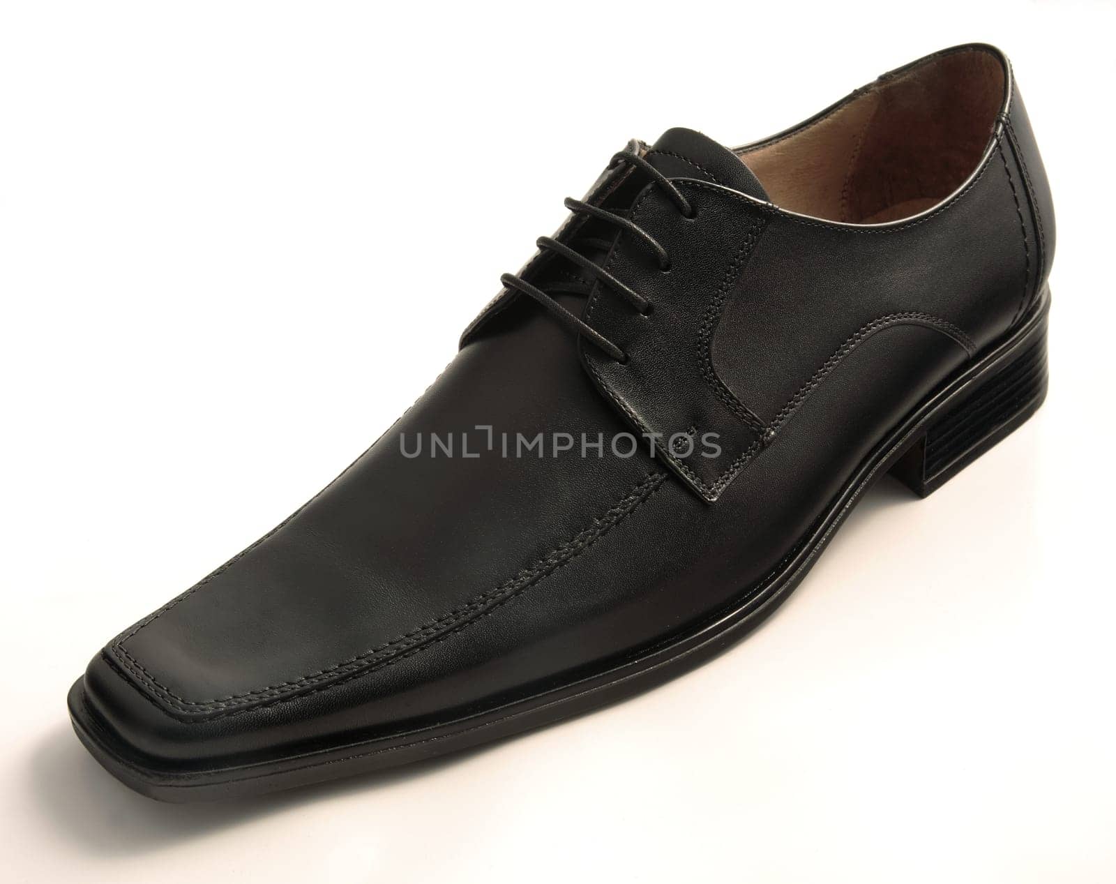 Black leather shoe for men